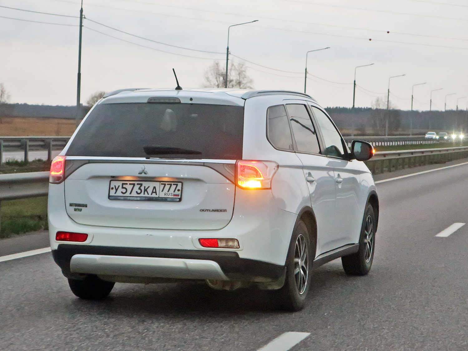 у 573 ка 777, Mitsubishi Outlander 3rd gen (GF/GG/ZJ/ZK/ZL), 2012–2016
