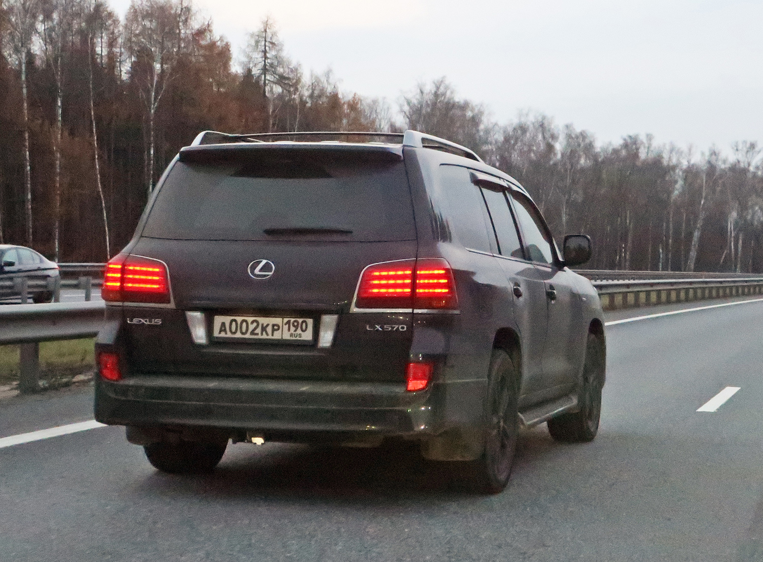а 002 кр 190, Lexus LX 3rd gen (J200), 2007–2012
