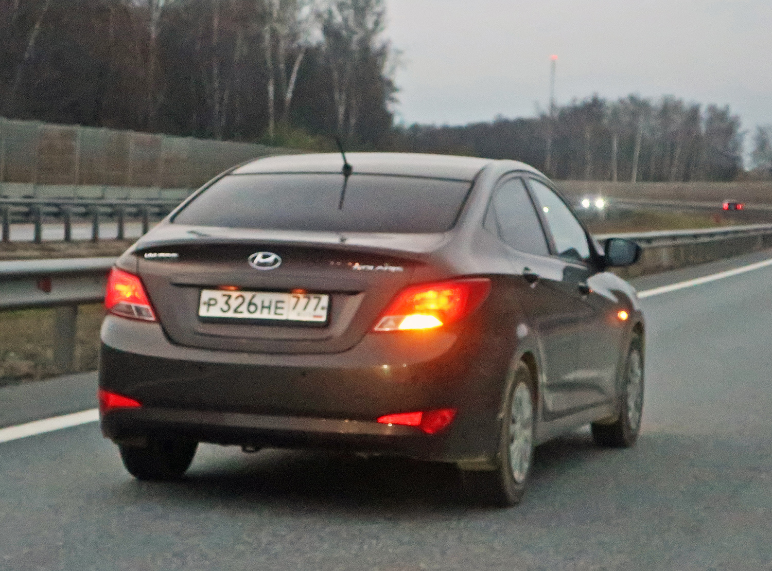 р 326 не 777, Hyundai Solaris 