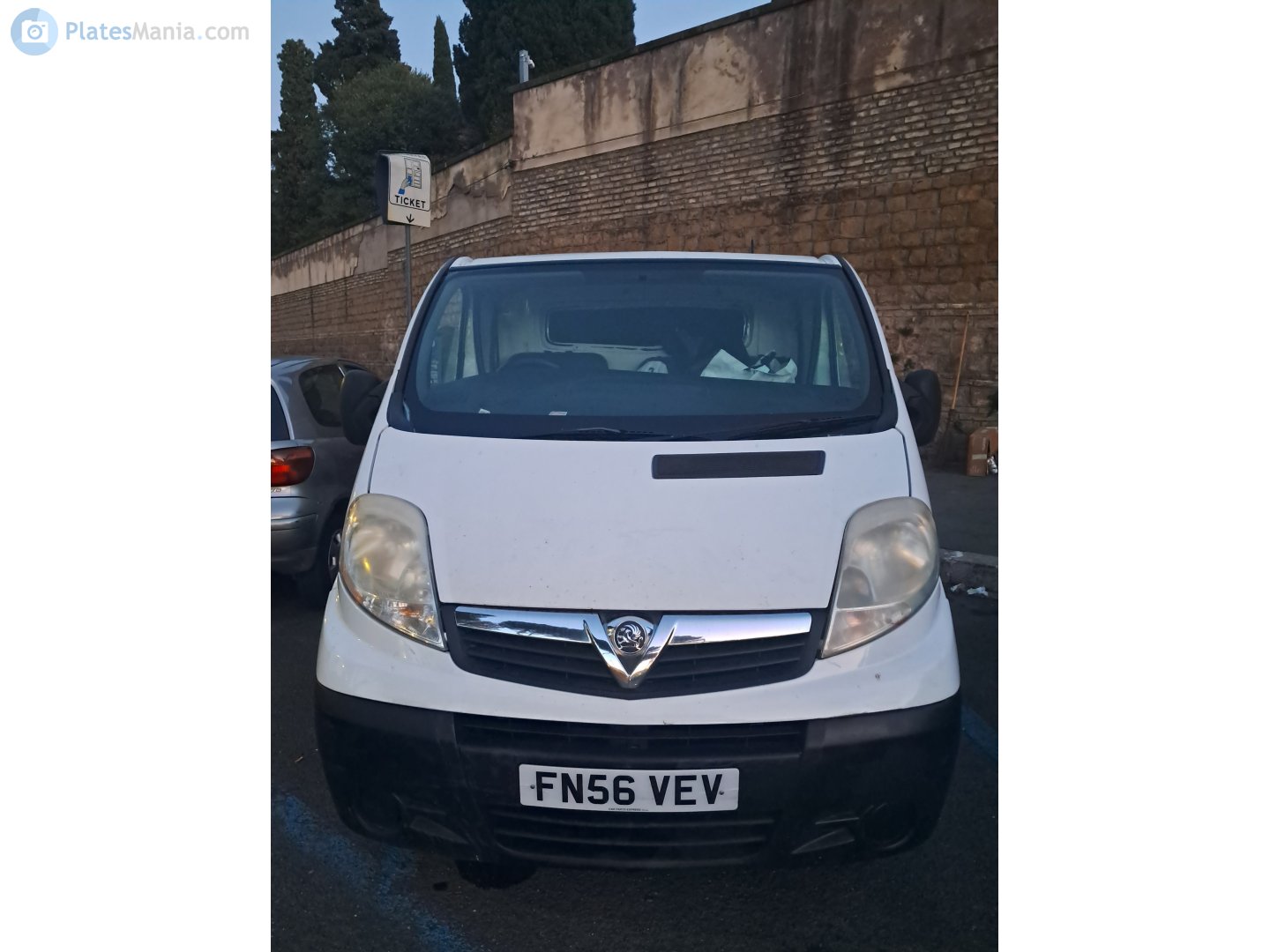 FN56VEV, Vauxhall Vivaro 