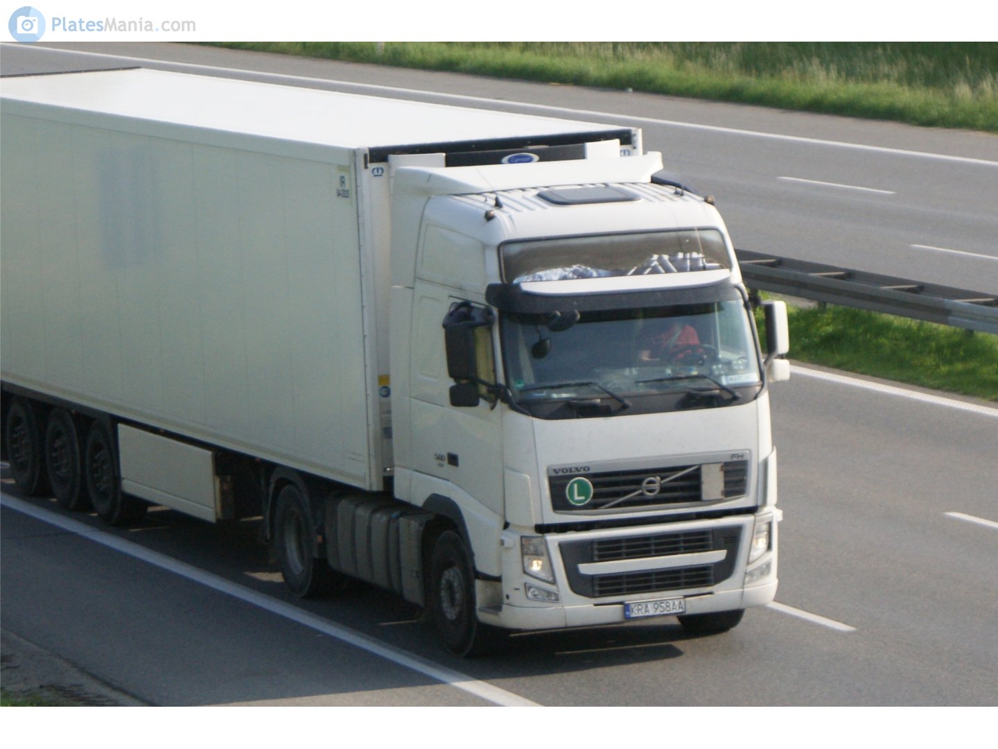 KRA 958AA, Volvo FH 2nd gen, facelift, 2008–2012