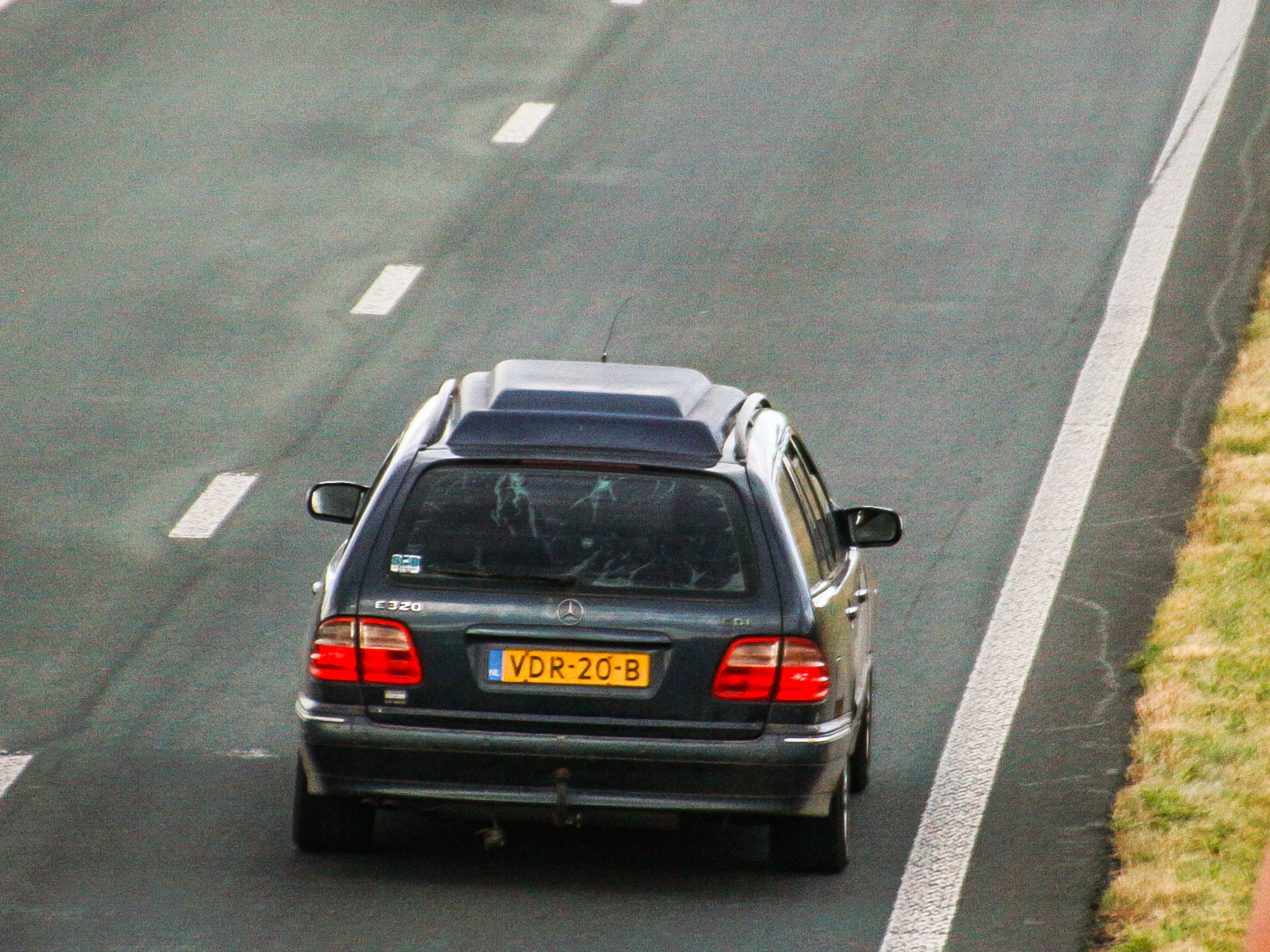 VDR-20-B, Mercedes-Benz E-Klasse 2nd gen Wagon (S210), 1995­–2003