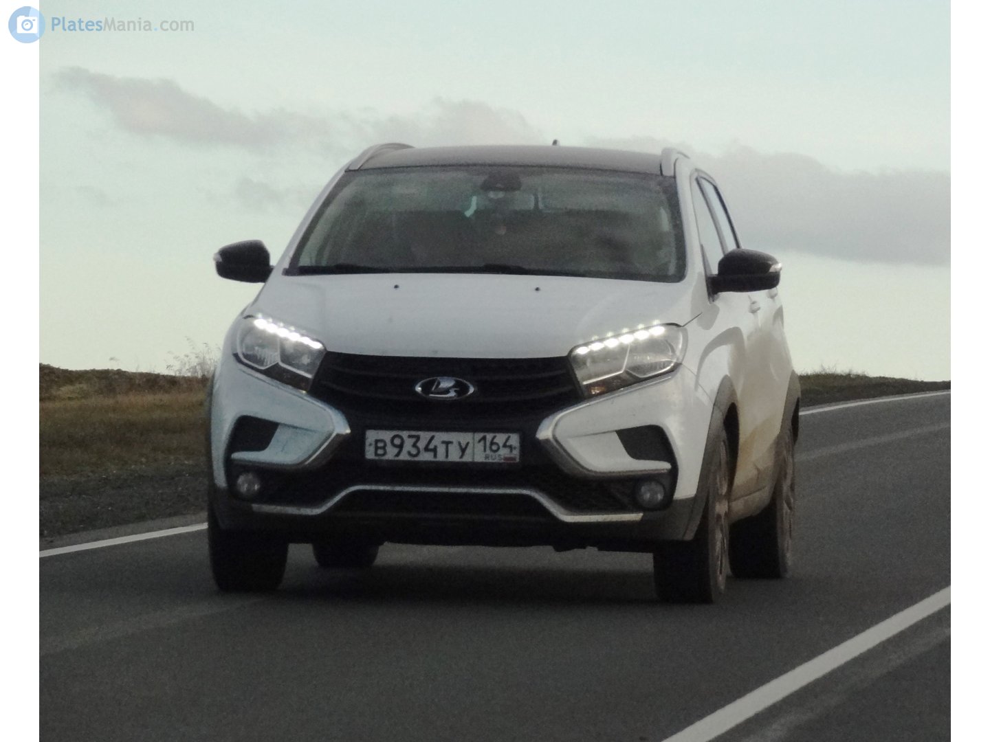 в 934 ту 164, Lada (VAZ) XRAY Cross (GAB), 2018­–2022