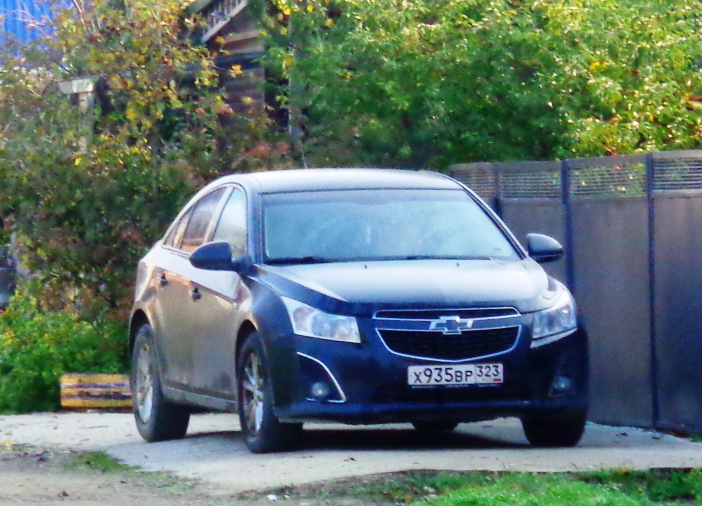 х 935 вр 323, Chevrolet Cruze 1st gen Sedan (J300), 2008–2016