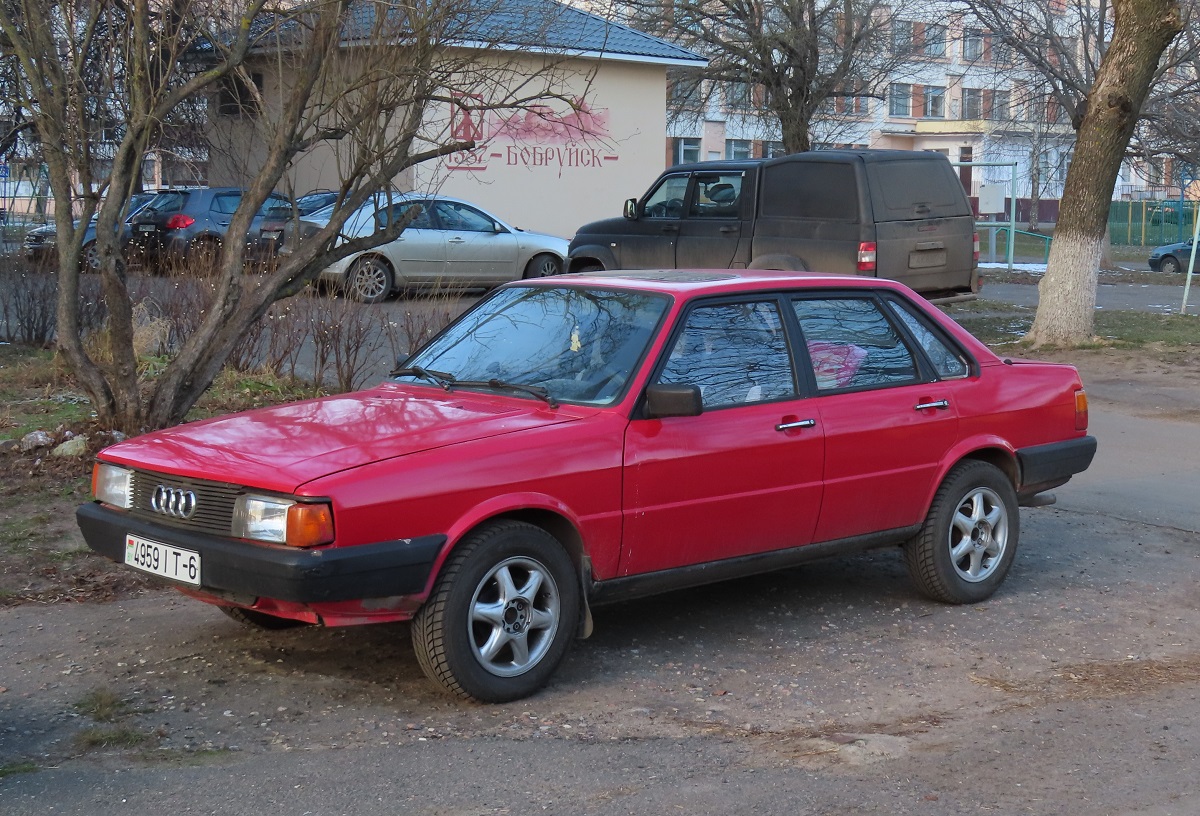 4959 IT-6, Audi 80 2nd gen 4-door Sedan (B2/81/85), 1978–1986