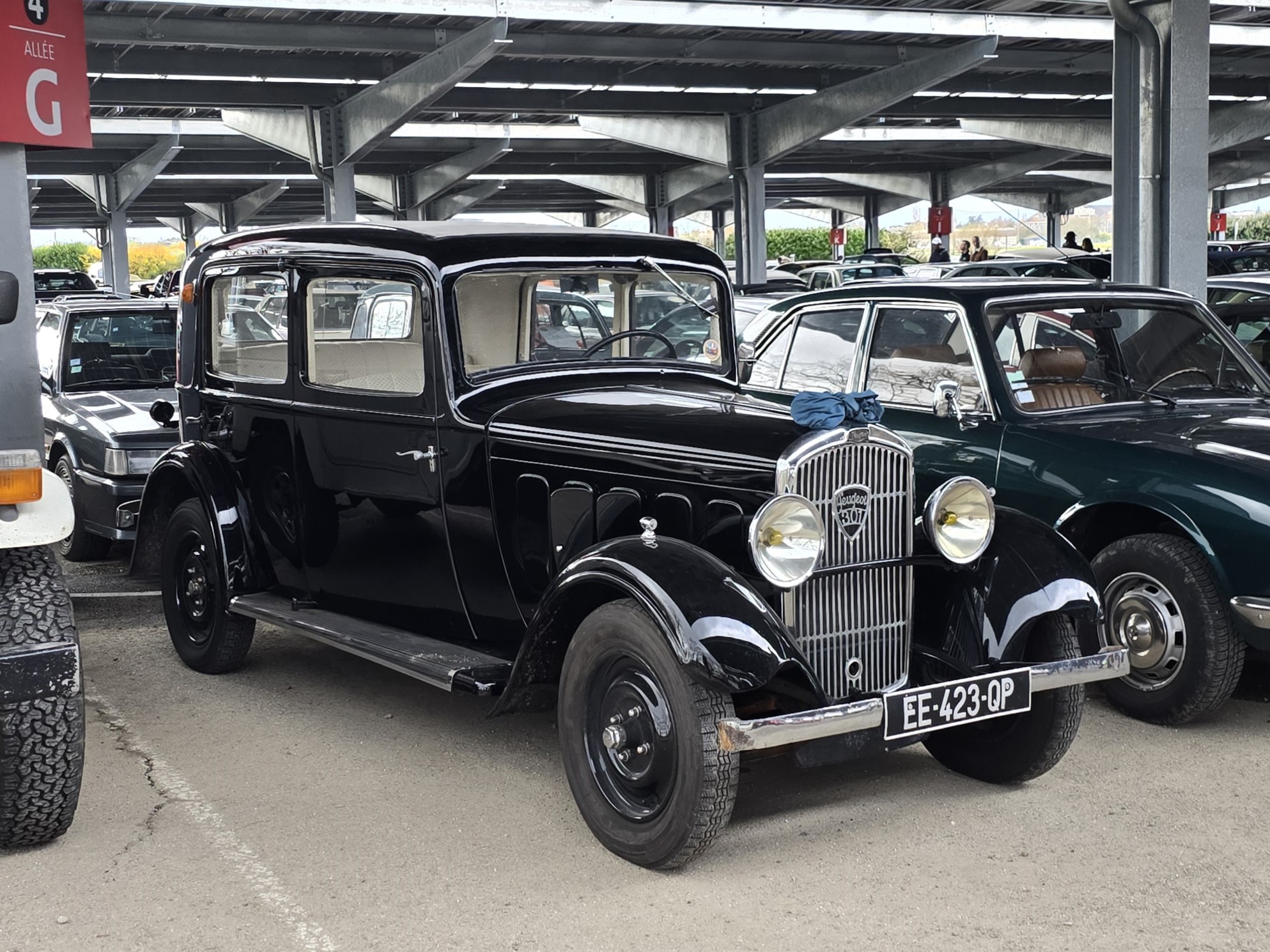 EE-423-QP, Peugeot 301 Sedan, 1932–1936