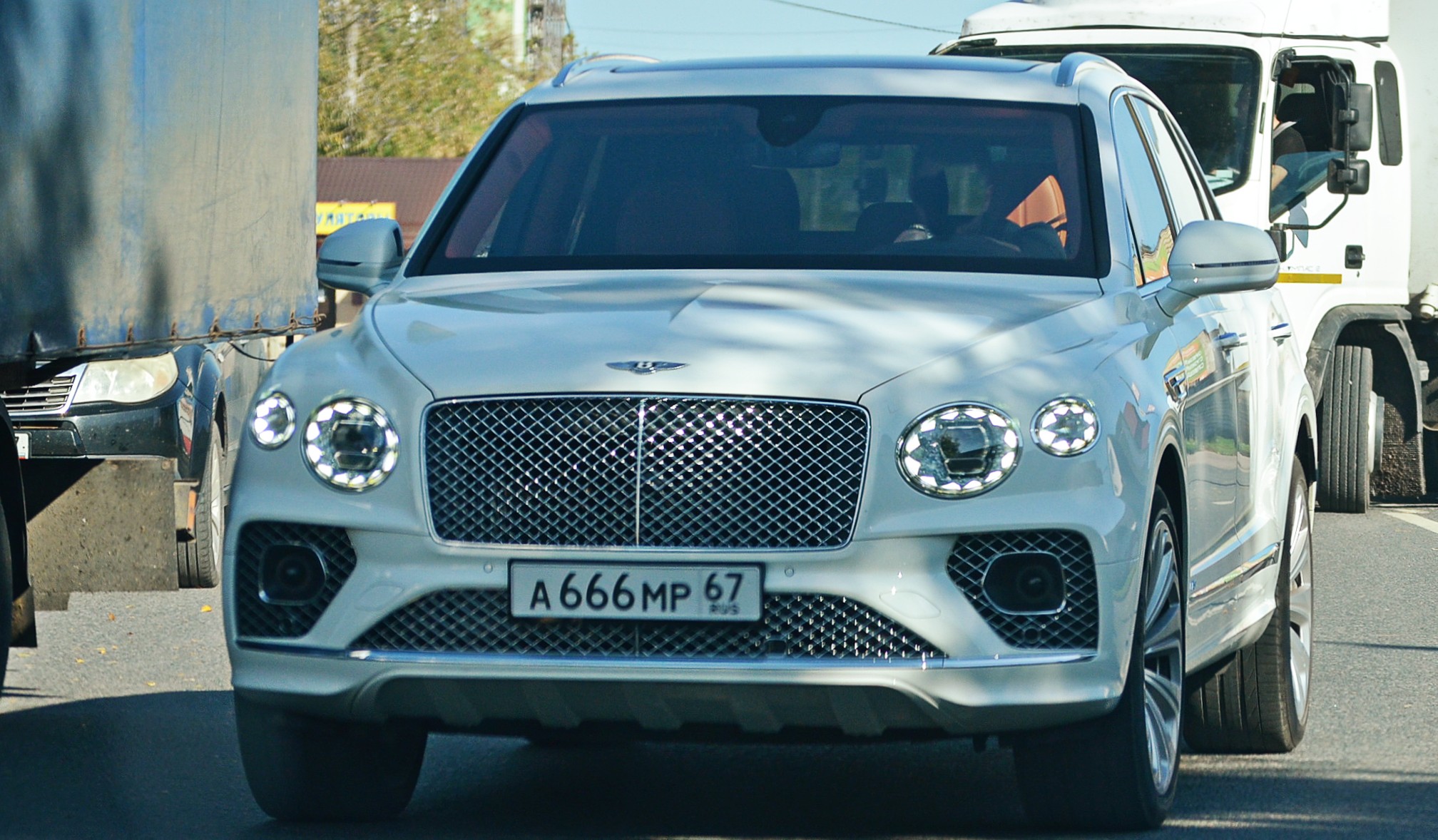 а 666 мр 67, Bentley Bentayga 1st gen (PL71), facelift, 2020–