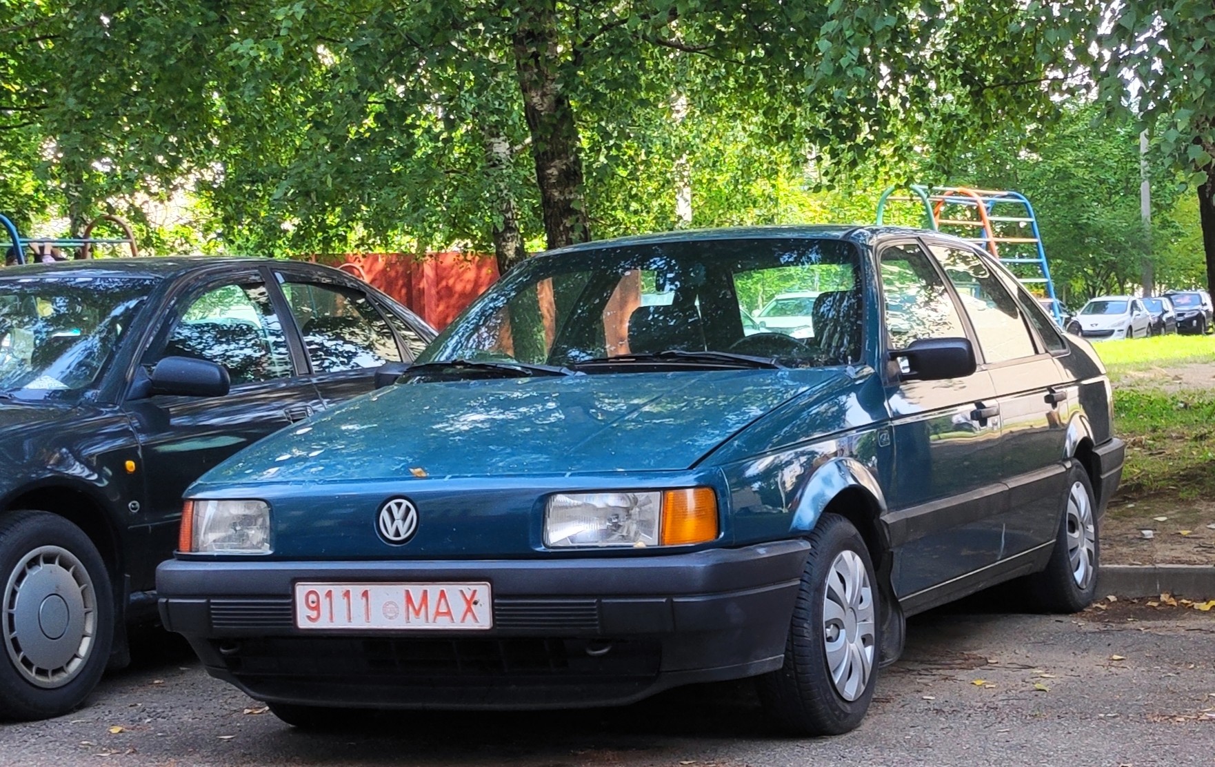 9111 MAX, Volkswagen Passat 3rd gen Sedan (B3; 35i), 1988–1993