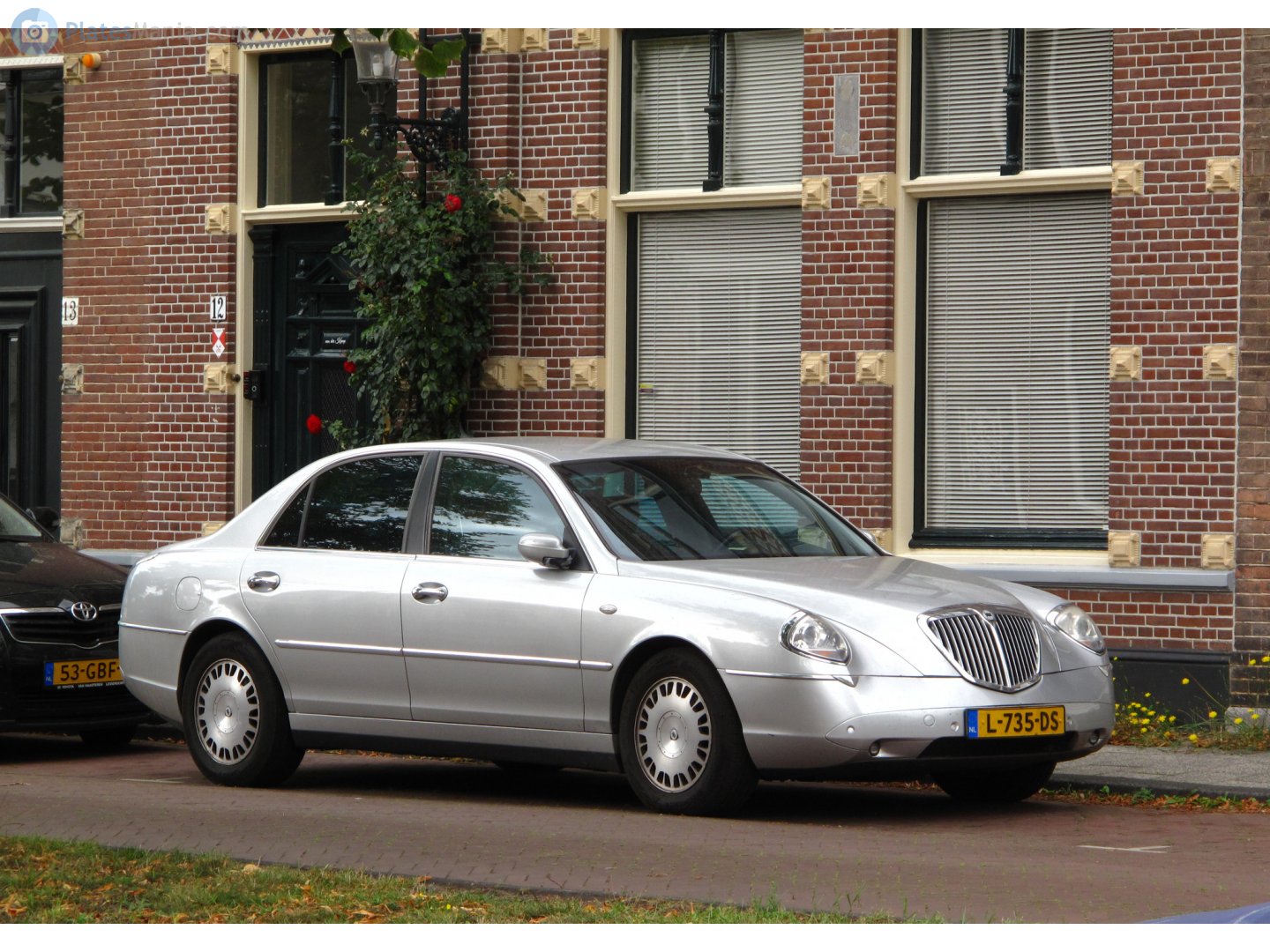 L-735-DS, Lancia Thesis 1st gen (841), 2002–2009