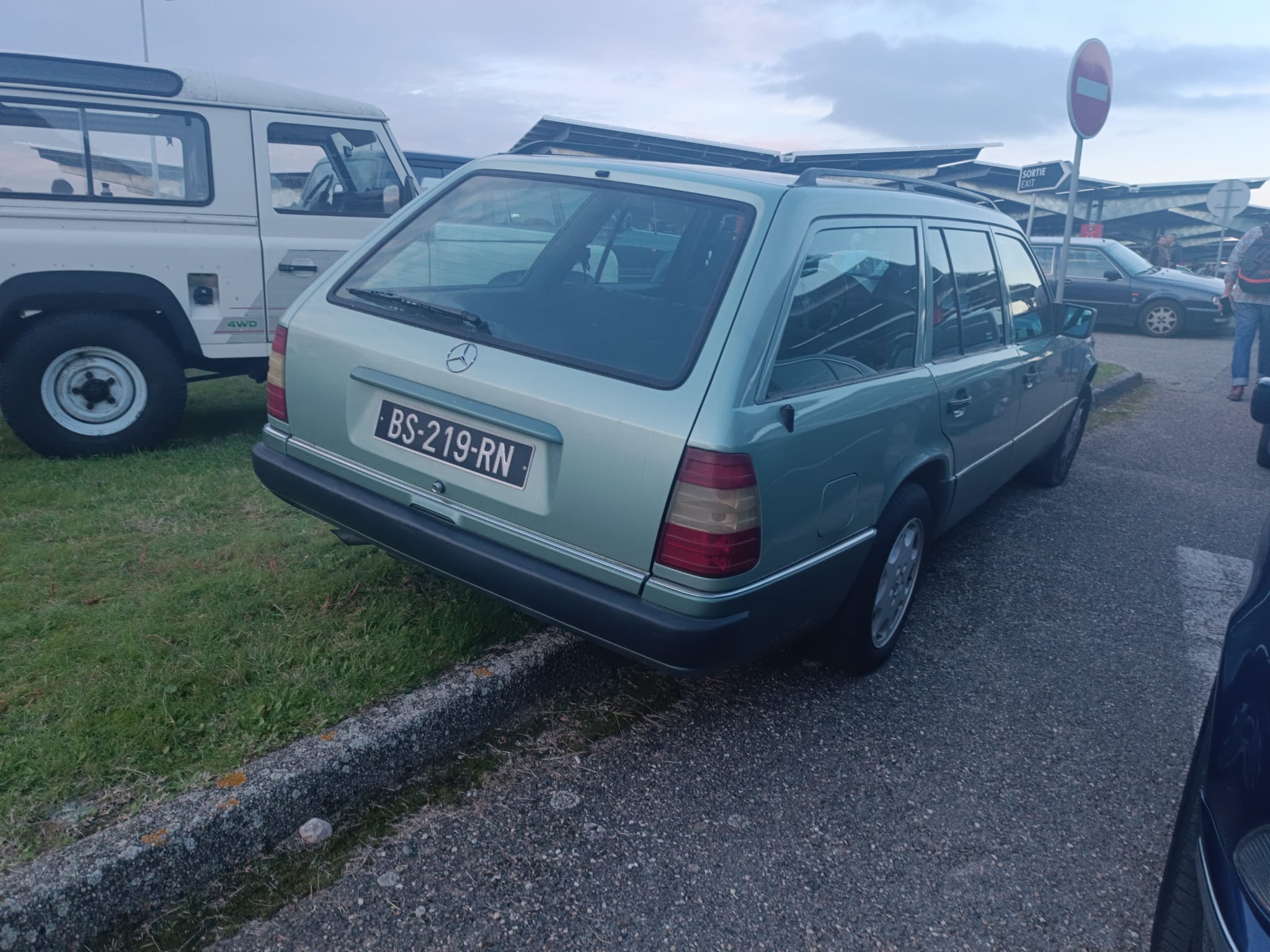 BS-219-RN, Mercedes-Benz E-Klasse 1st gen Wagon (S124), 1984­–1996