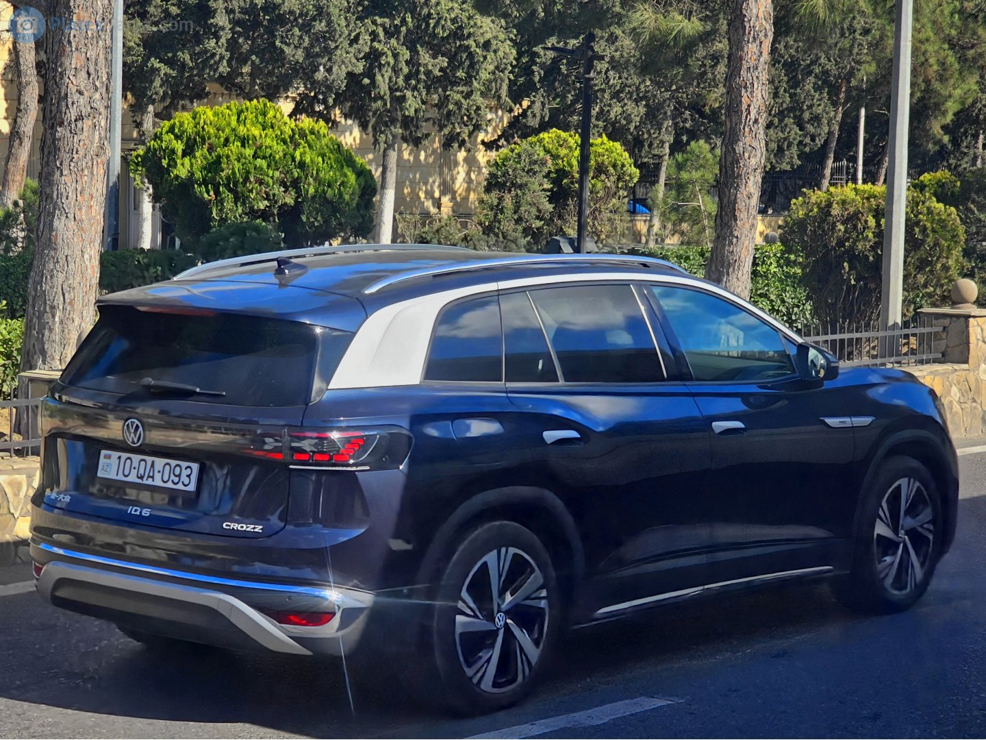 10 QA 093, Volkswagen ID.6 