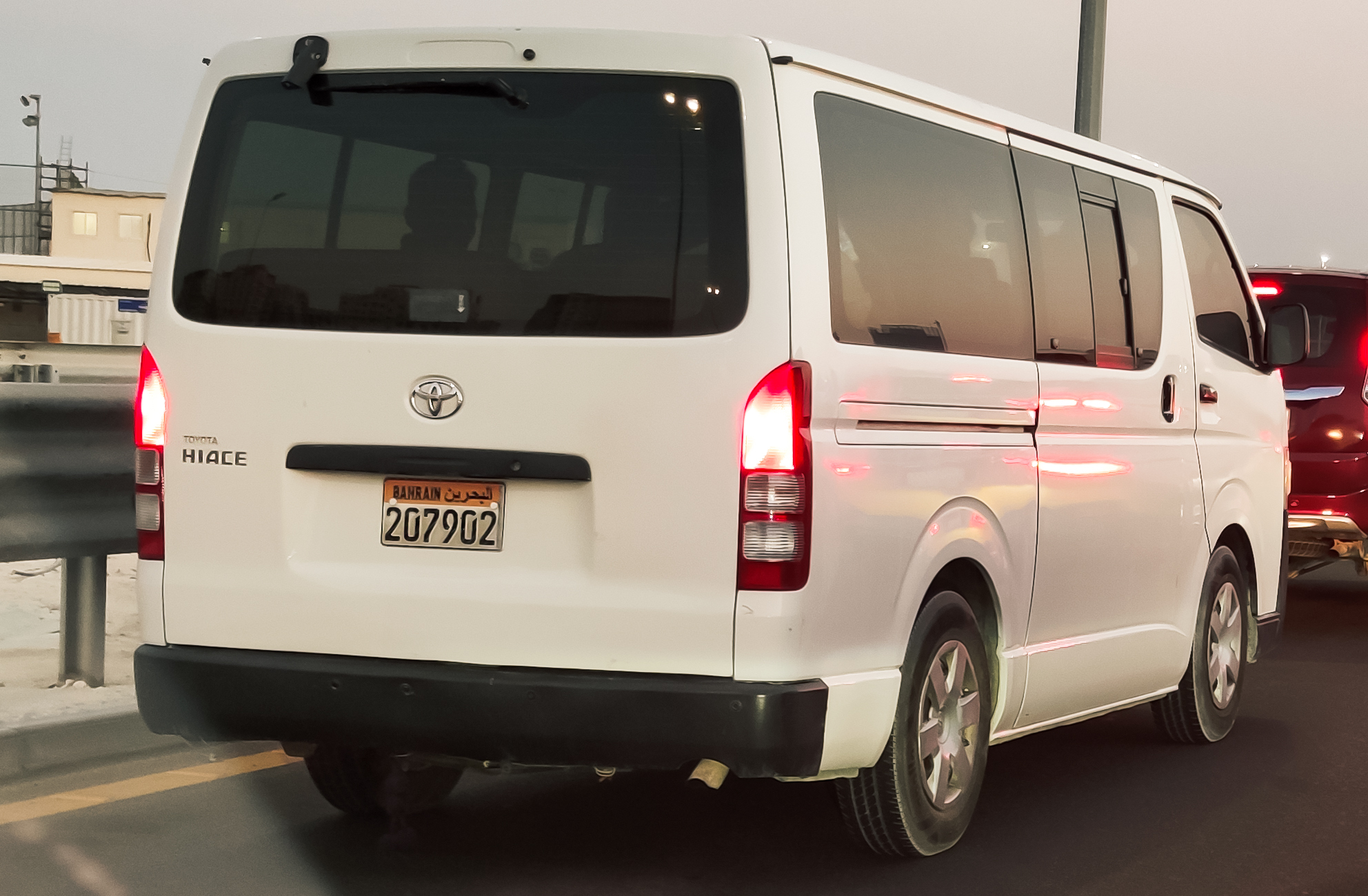 207902, Toyota HiAce 5th gen Van (H200), 2004–