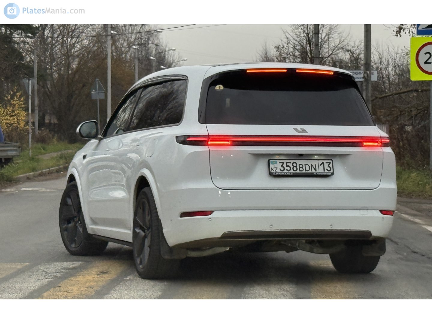 358 BDN 13, Li Xiang L9 1st gen, 2022–