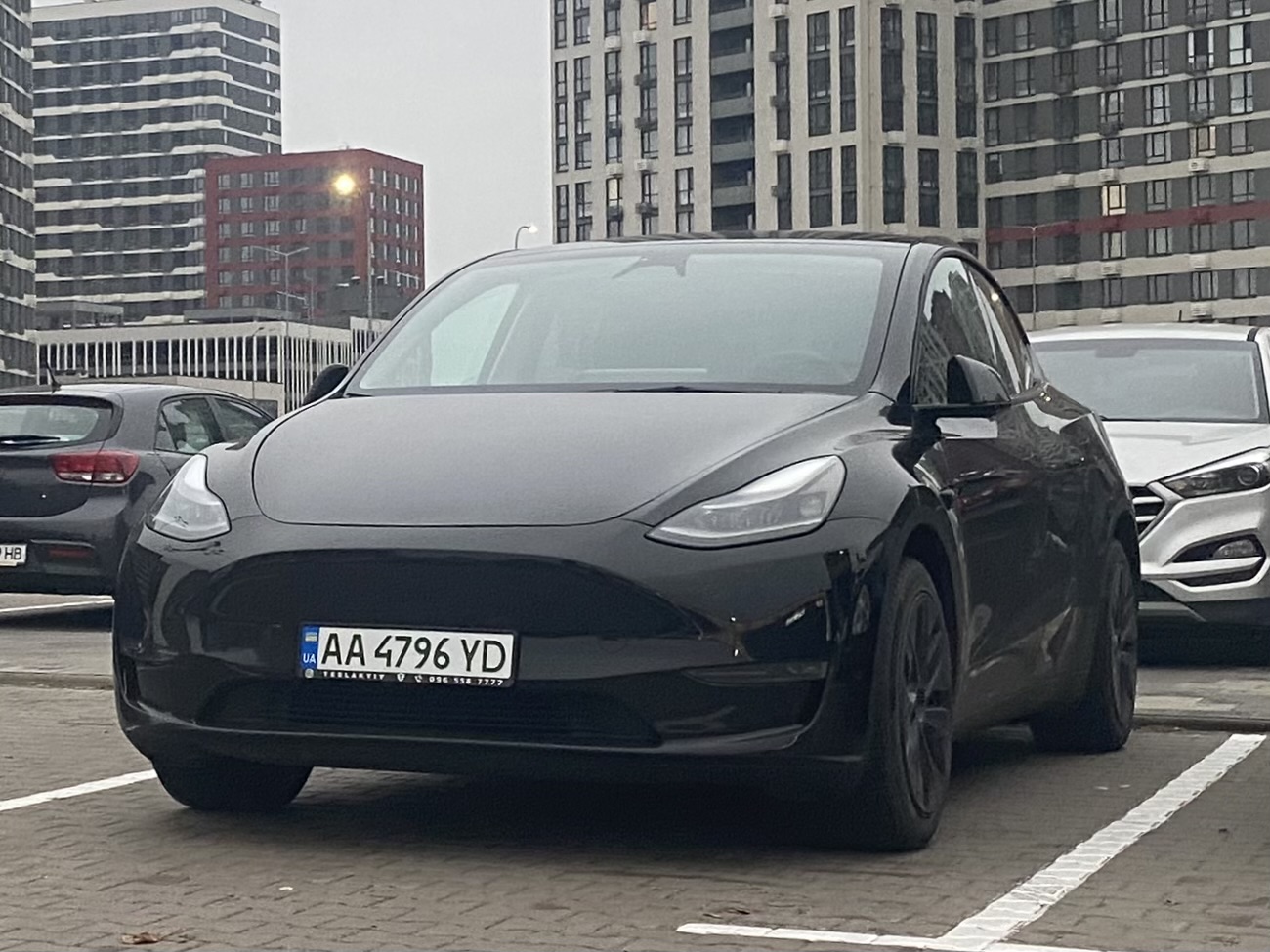 AA 4796 YD, Tesla Model Y 1st gen (5YJY), 2020–2025