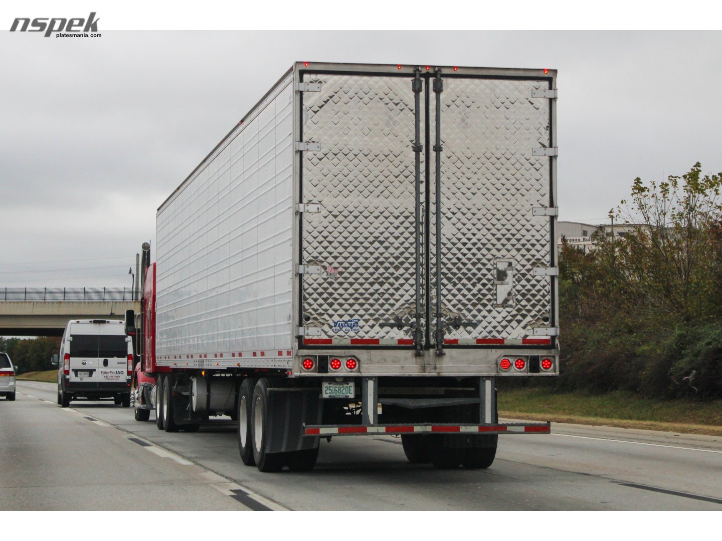 25-6820E, Semi Trailer (12-3456X) 