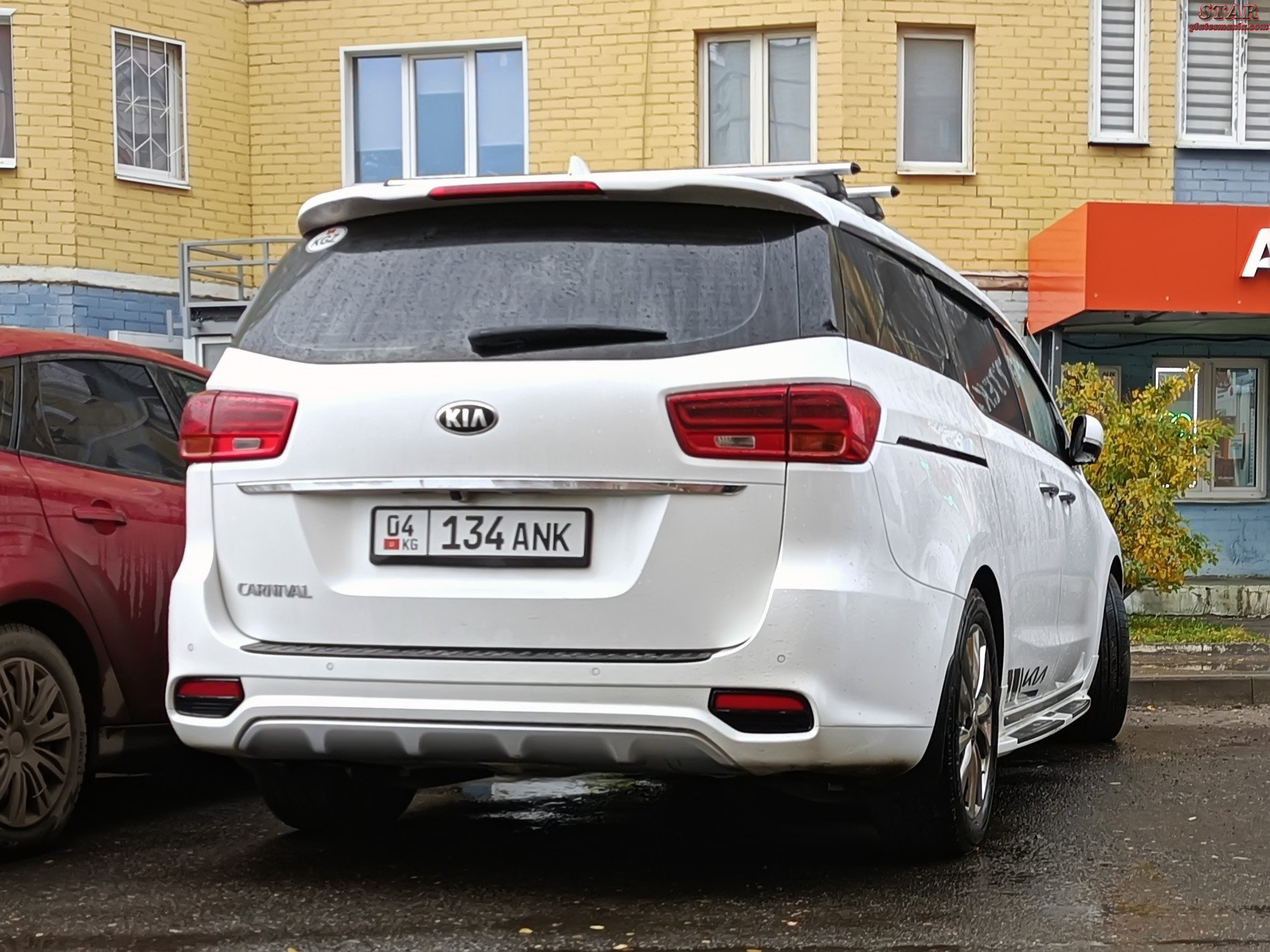 04 134 ANK, Kia Carnival 3rd gen (YP), 2014–2021