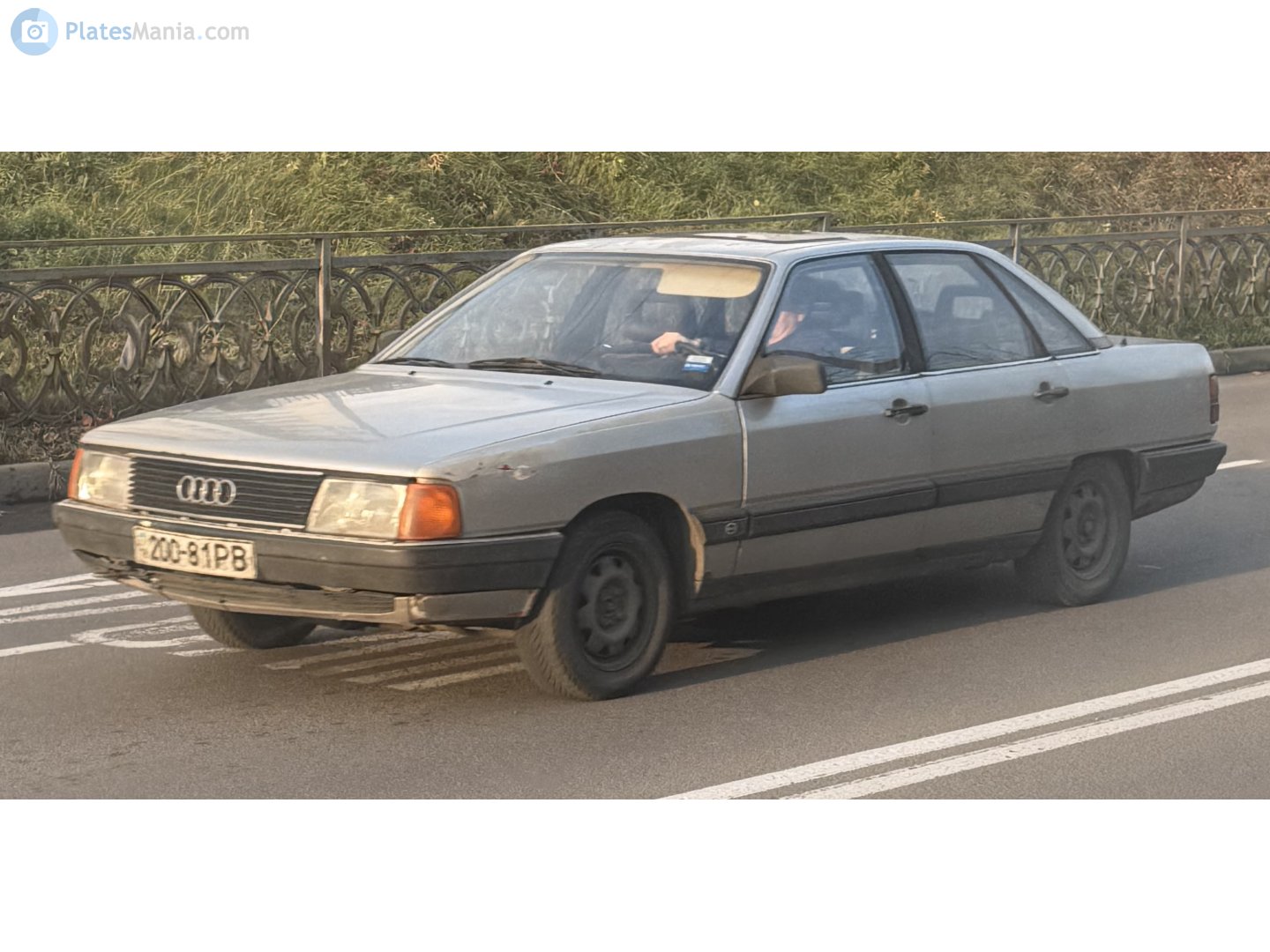 18 200-81 PB, Audi 100 3rd gen Sedan (C3/44), 1982–1991