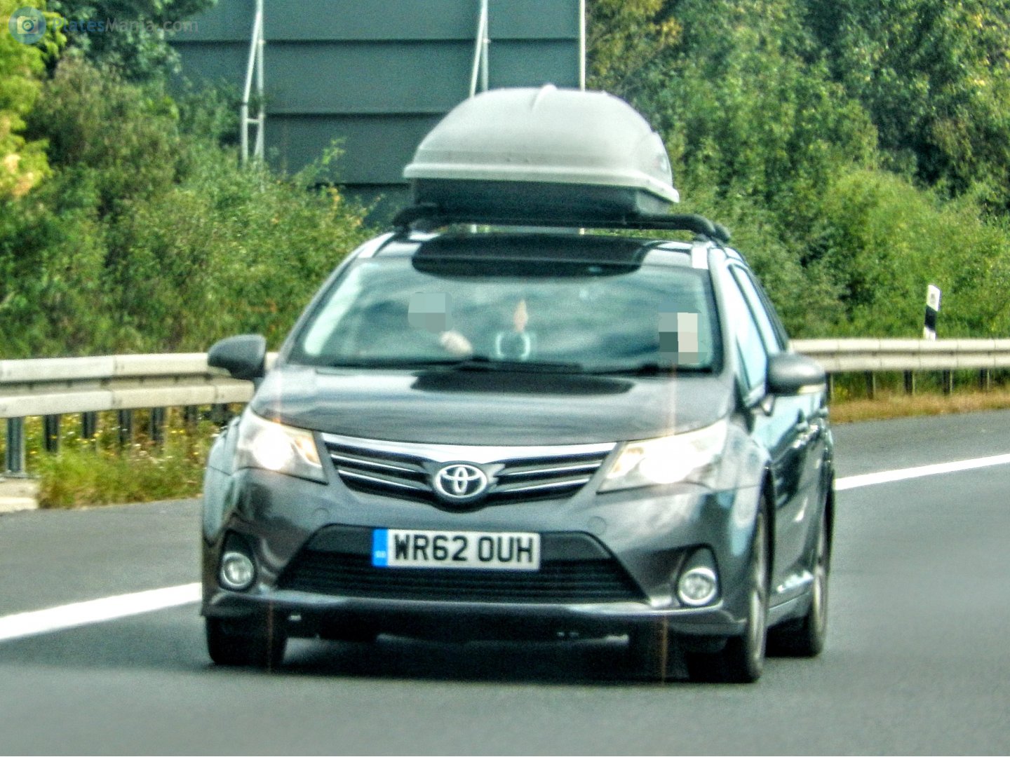 WR62OUH, Toyota Avensis 3rd gen Tourer (T270), 1st facelift, 2011–2015