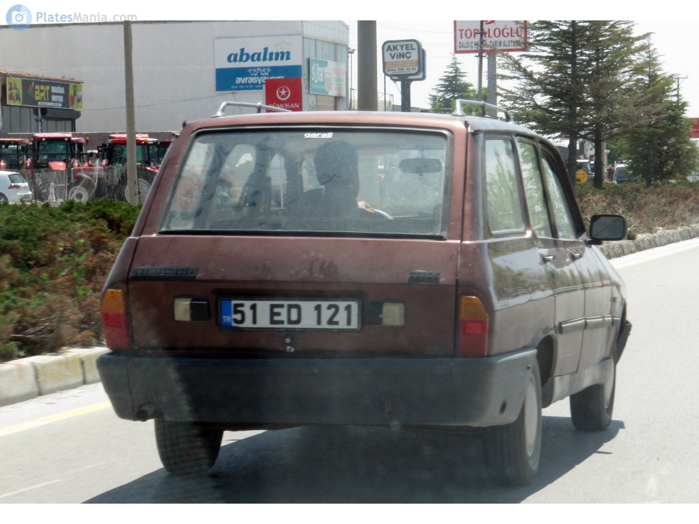 51 ED 121, Renault 12 1st gen Break (X17), 1970–1980