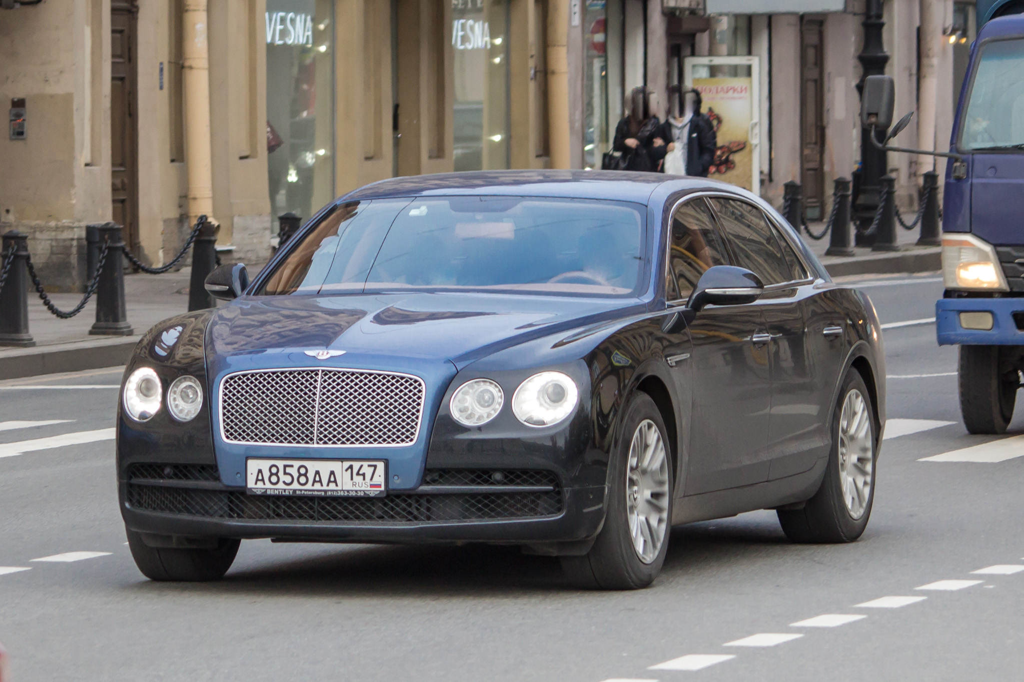 а 858 аа 147, Bentley Flying Spur 2nd gen (D1), 2013–2019