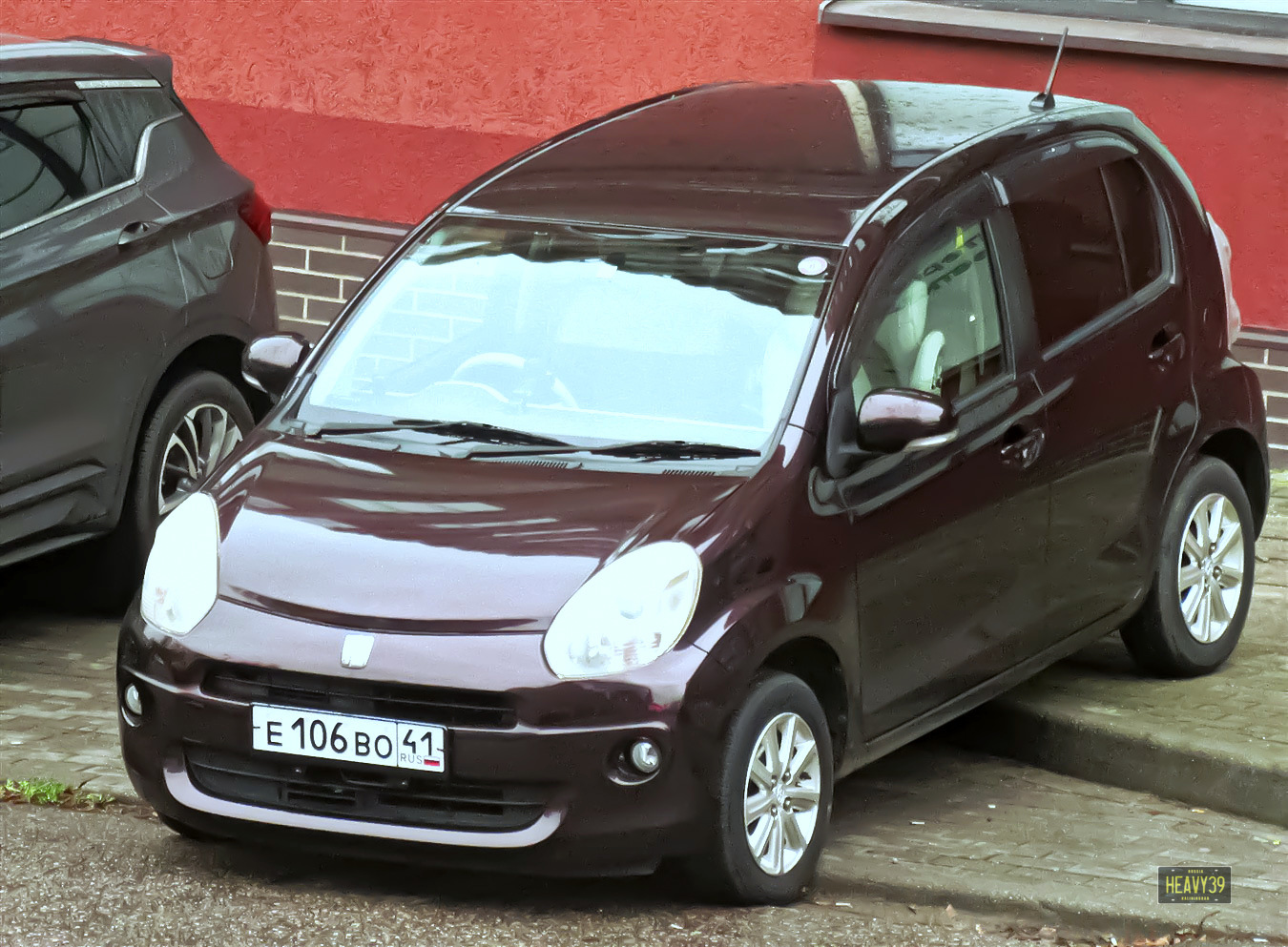 е 106 во 41, Toyota Passo 