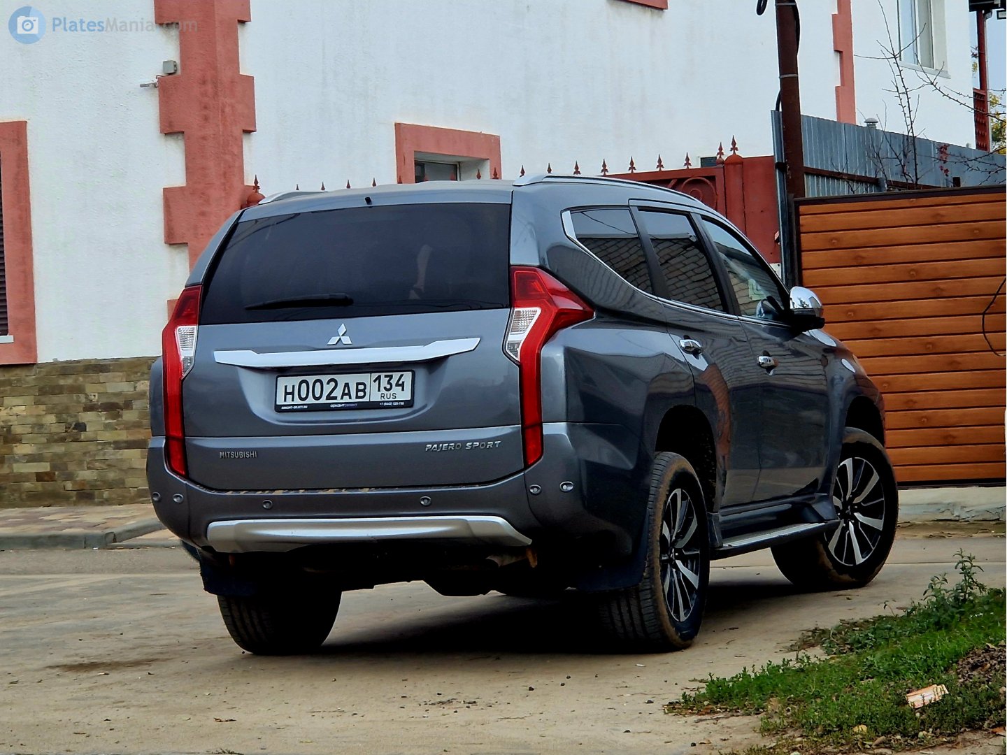 н 002 ав 134, Mitsubishi Pajero Sport 3rd gen (KR/KS/QE/QF), 2015–2019