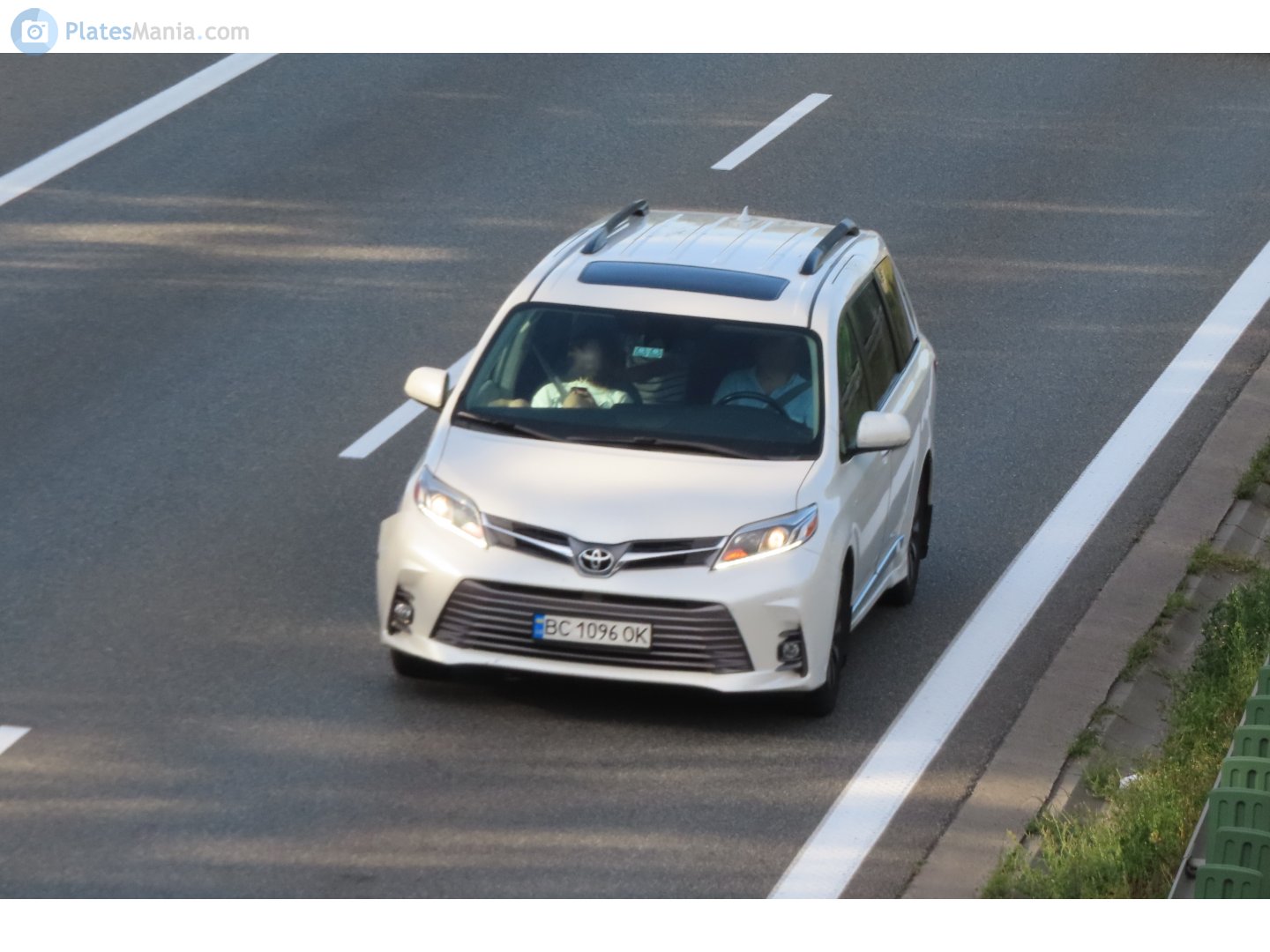 BC 1096 OK, Toyota Sienna 