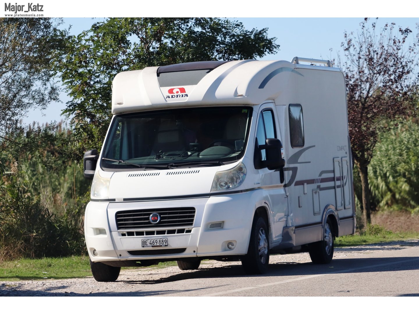 BE 469889, Adria Compact 