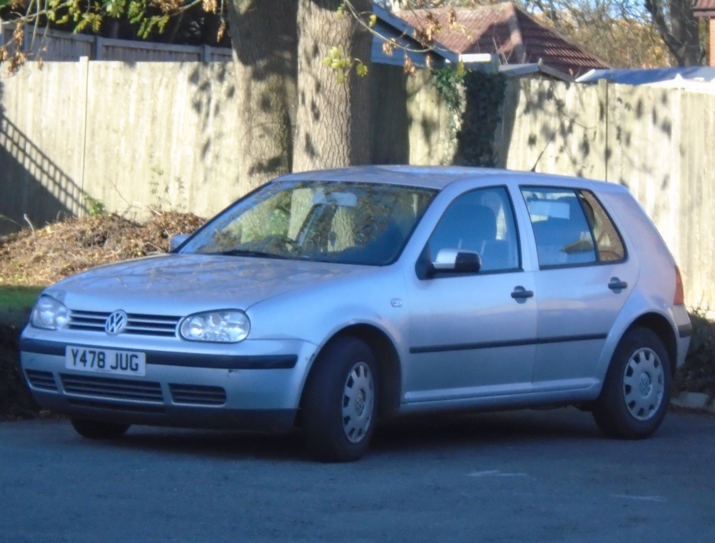 Y478JUG, Volkswagen Golf 4th gen 5-door Hatch (1J1), 1997–2003 (–2008 for CN-market)