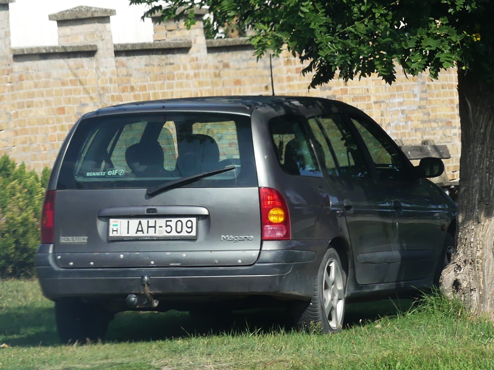 IAH-509, Renault Mégane 1st gen Break Wagon (K25), 1998–2002