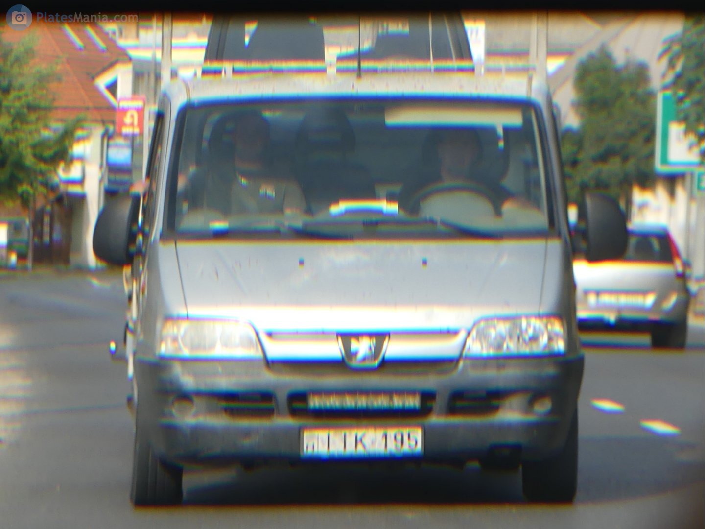 IIK-195, Peugeot Boxer 1st gen Single Cab (X244), facelift, 2002–2006 (–2016 for LATAM-market)