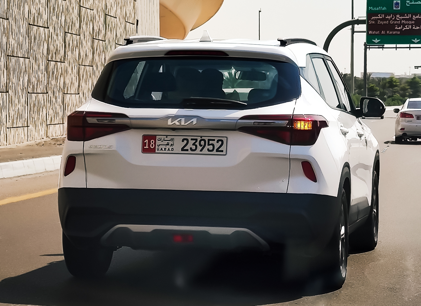 18 23952, Kia Seltos 1st gen (SP2/ SP2i), 2019–2022 (–2023 for IN-market)