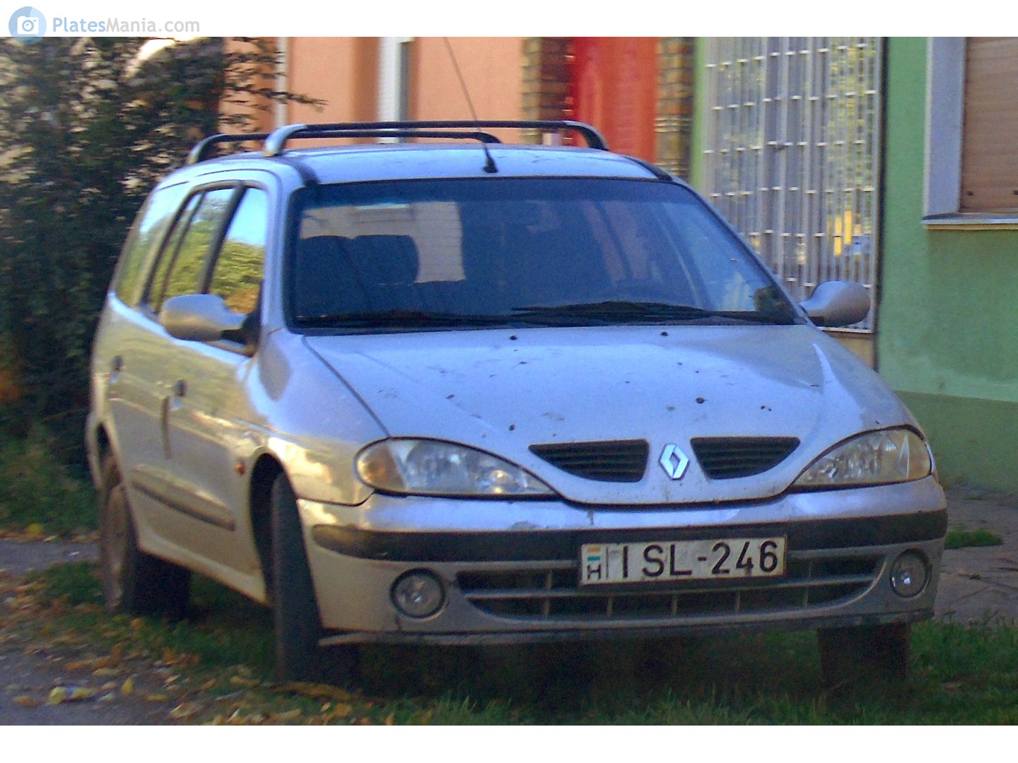 ISL-246, Renault Mégane 1st gen Break Wagon (K25), 1998–2002
