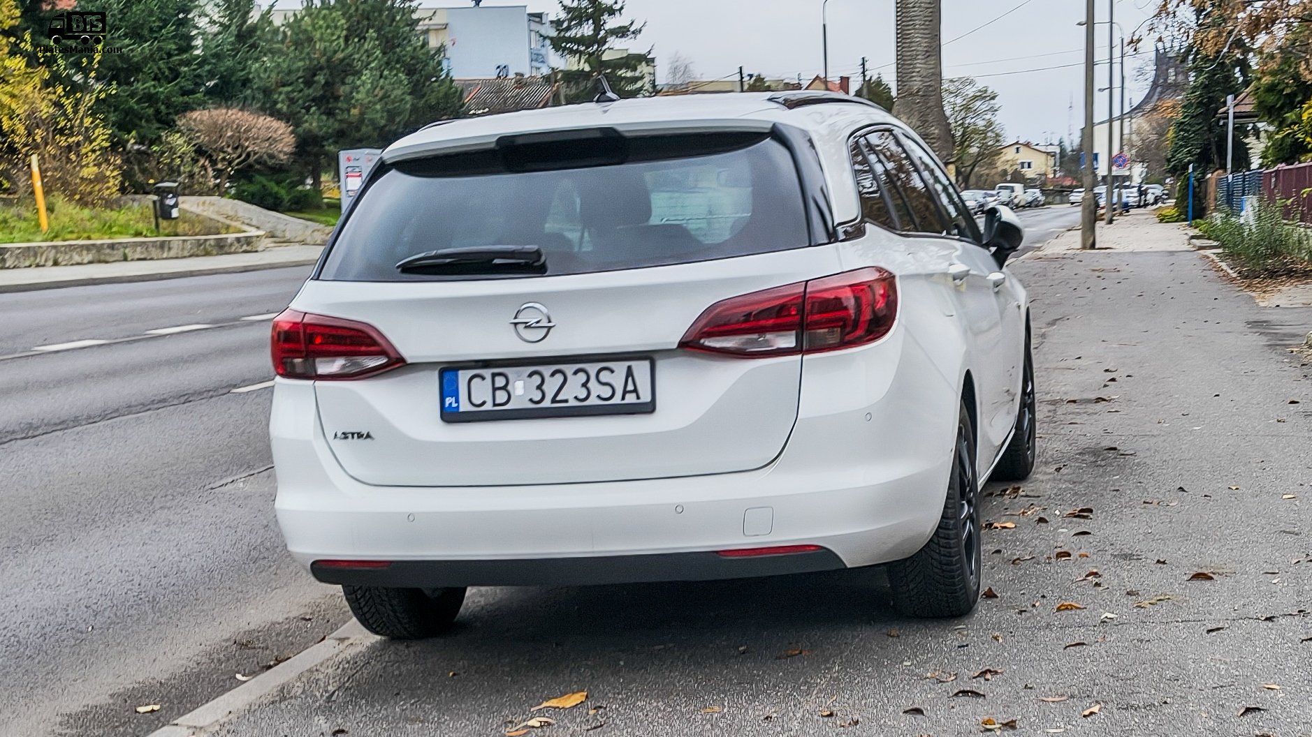 CB 323SA, Opel Astra 