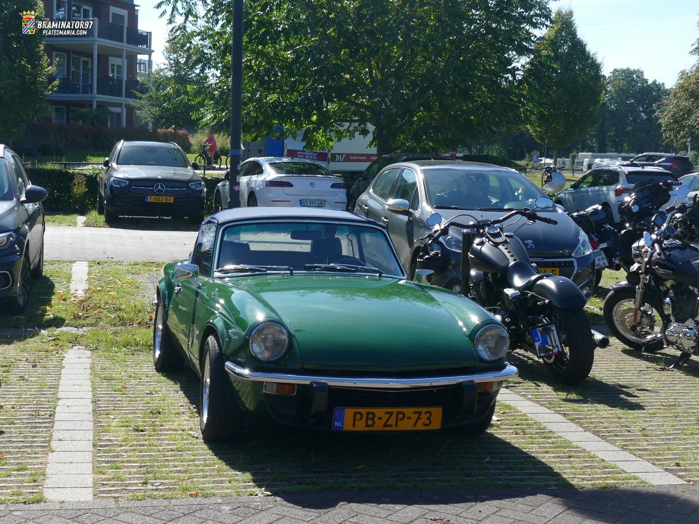 PB-ZP-73, Triumph Spitfire 