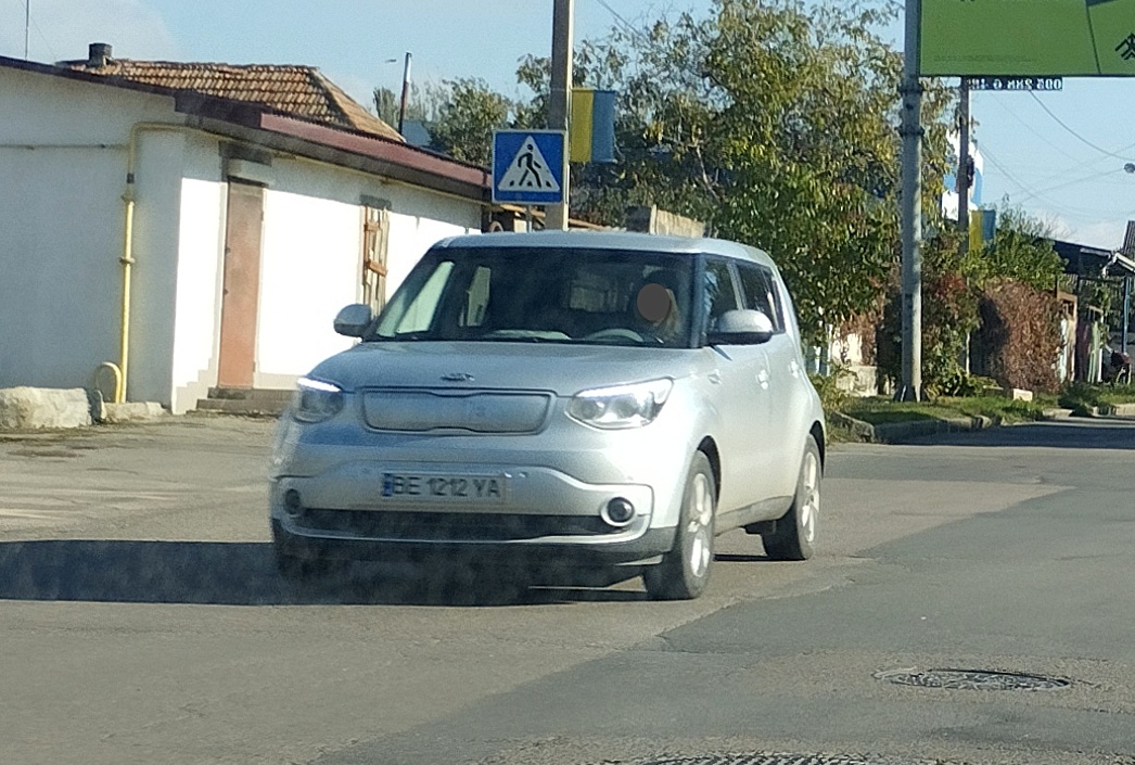 BE 1212 YA, Kia Soul 2nd gen EV (PS), 2014–2019