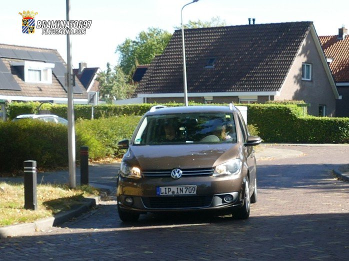 LIP IN 709, Volkswagen Touran 1st gen (1T3), 2nd facelift, 2010–2015