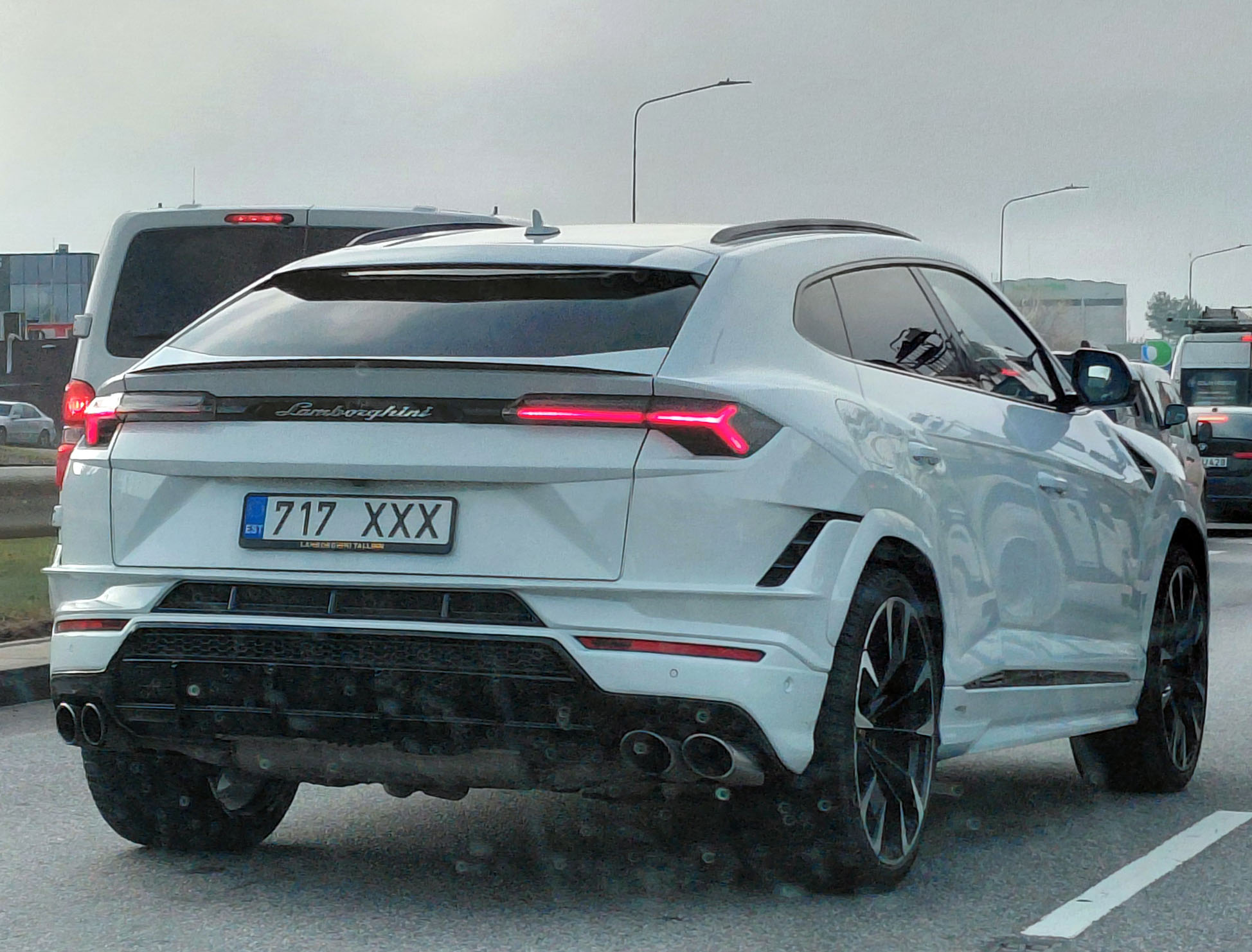 717 XXX, Lamborghini Urus 