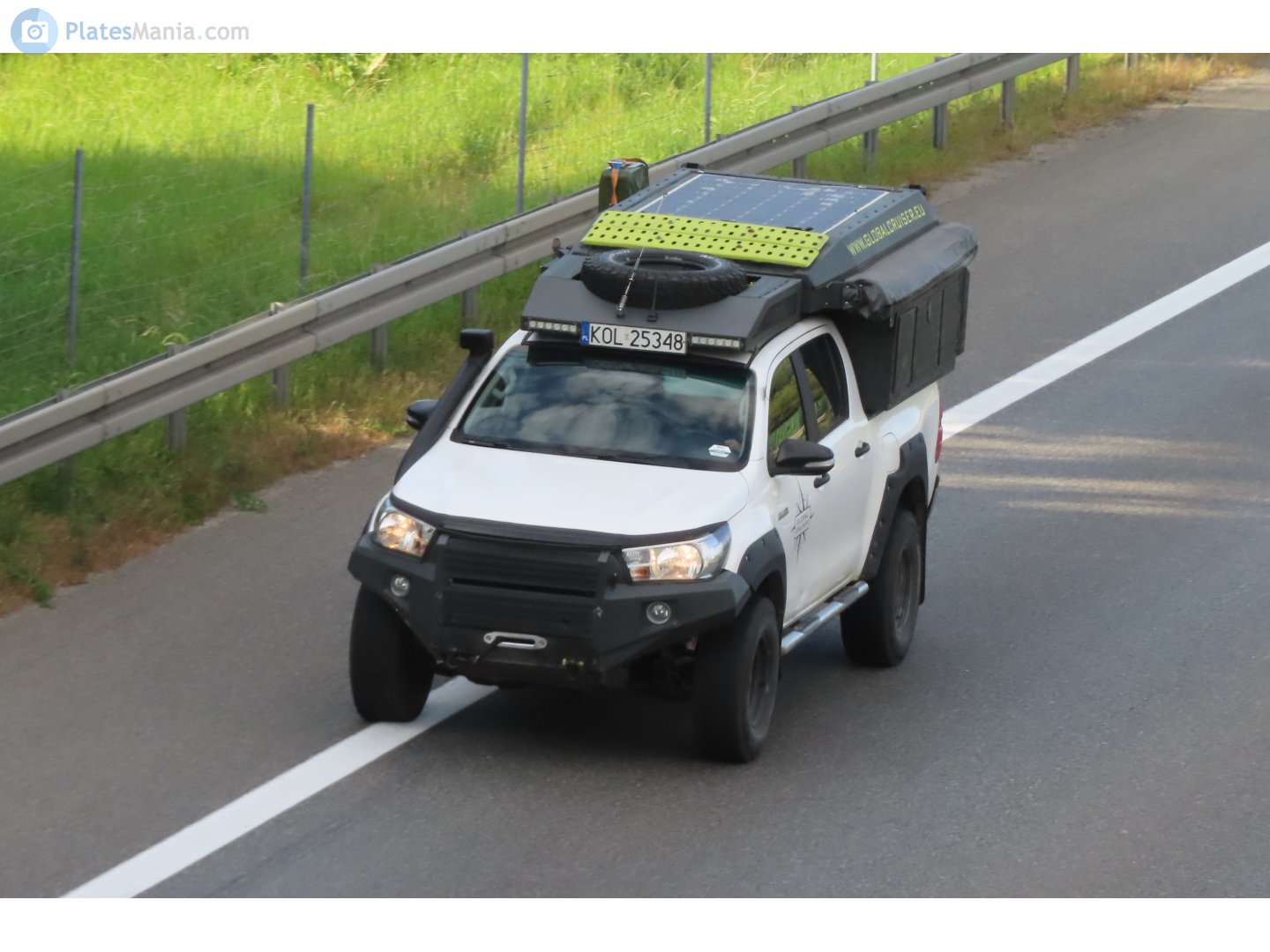 KOL 25348, Toyota Hilux 