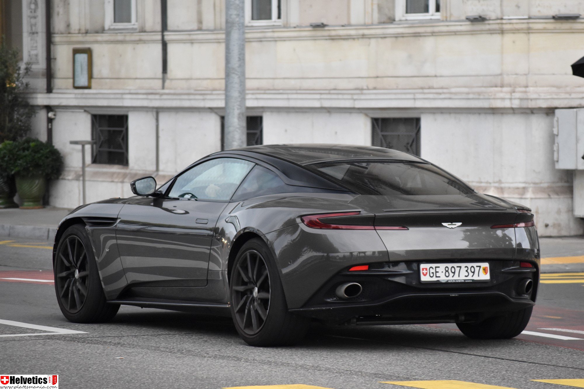 GE 897397, Aston Martin DB11 Coupé (AM5), 2016–2023