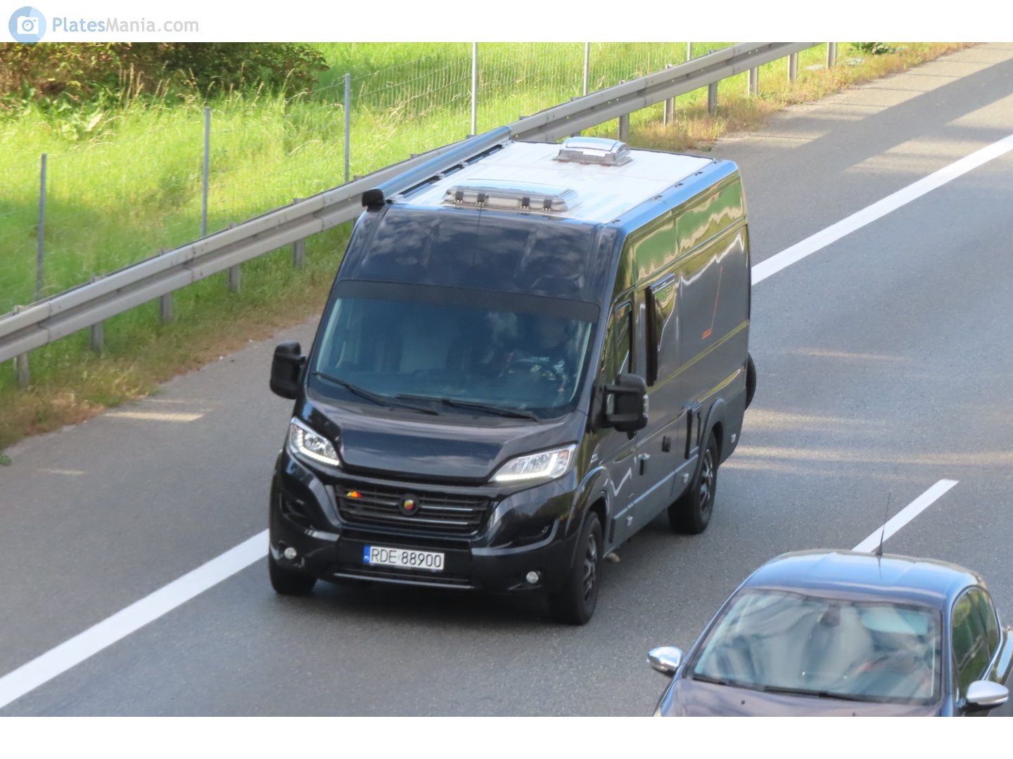 RDE 88900, Regular car plates 