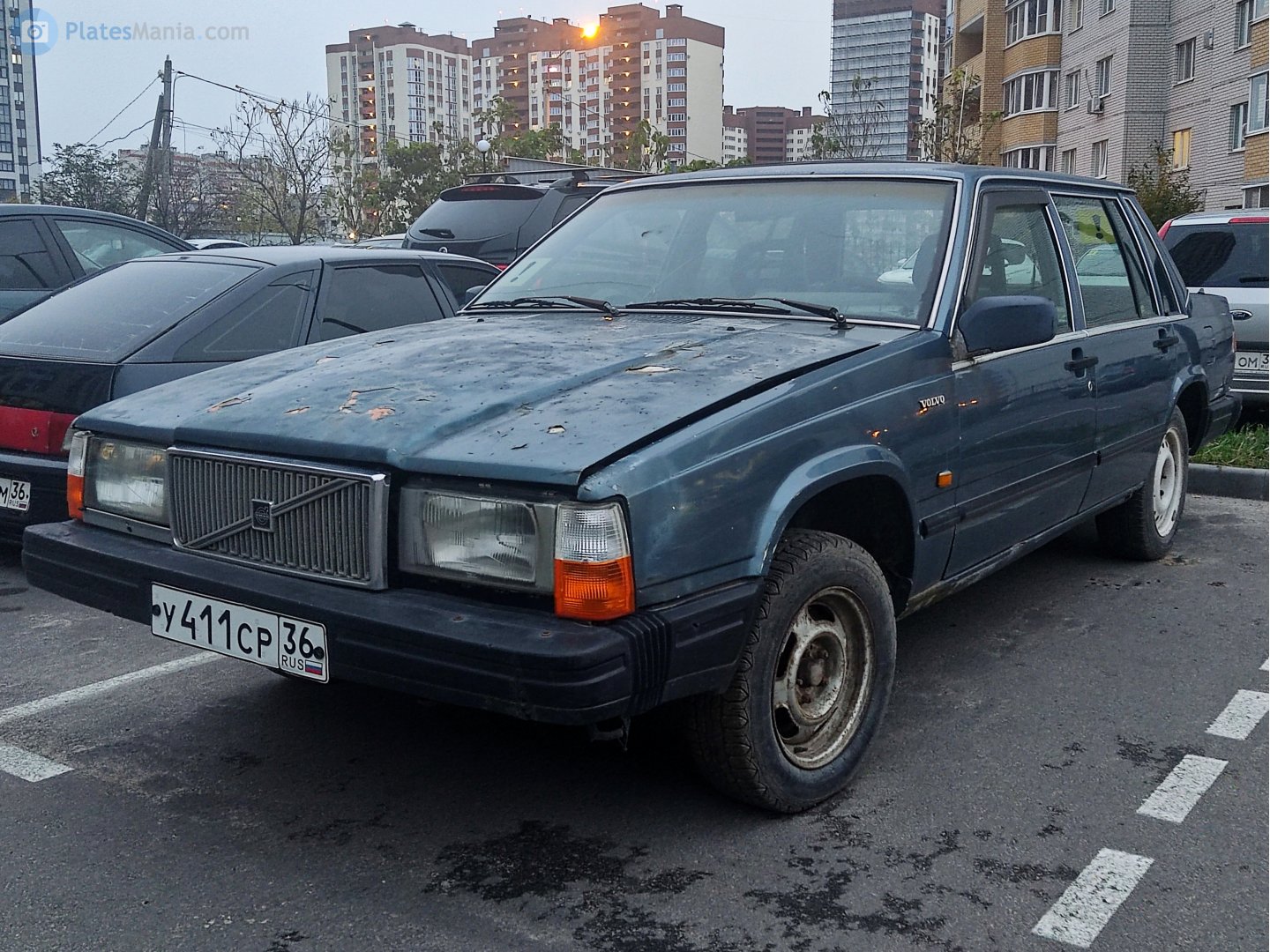 у 411 ср 36, Volvo 740 1st gen Sedan (744), 1984–1989