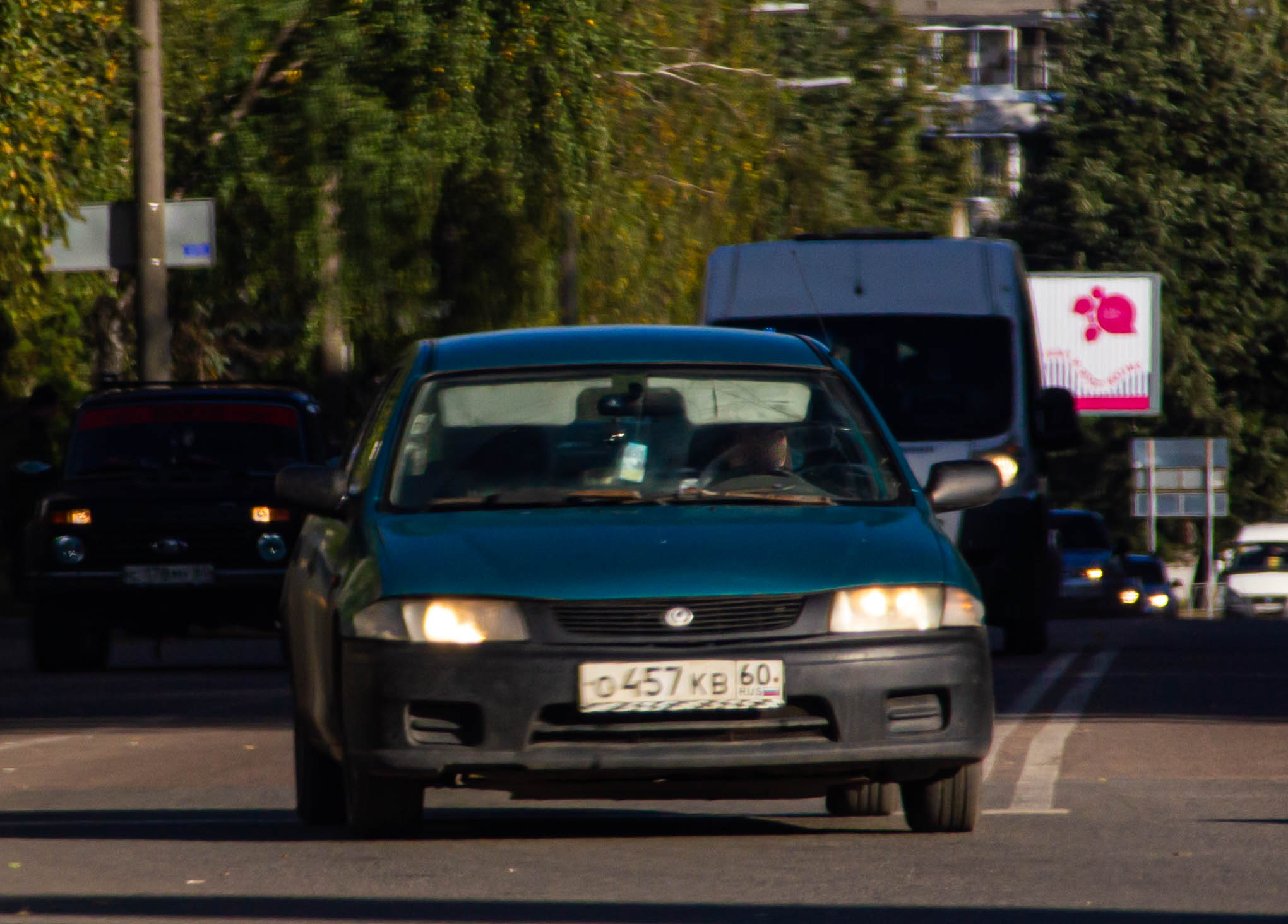 о 457 кв 60, Mazda 323 