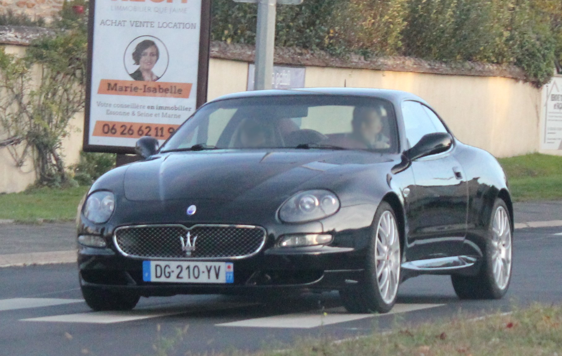 DG-210-YV, Maserati GranSport 1st gen Coupé (M138), 2004–2007
