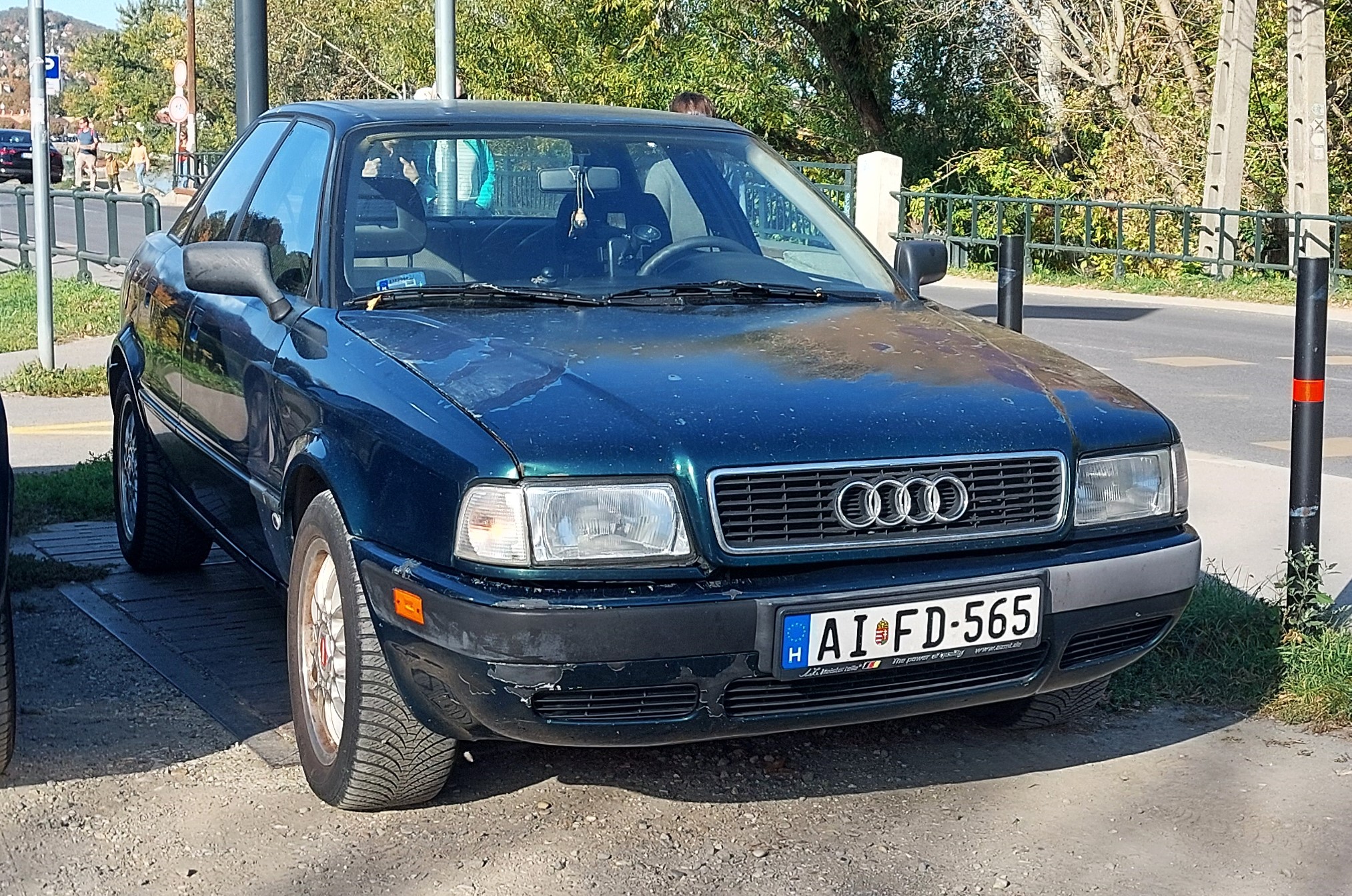AI FD-565, Audi 80 4th gen Sedan (B4/8C2), 1991–1994