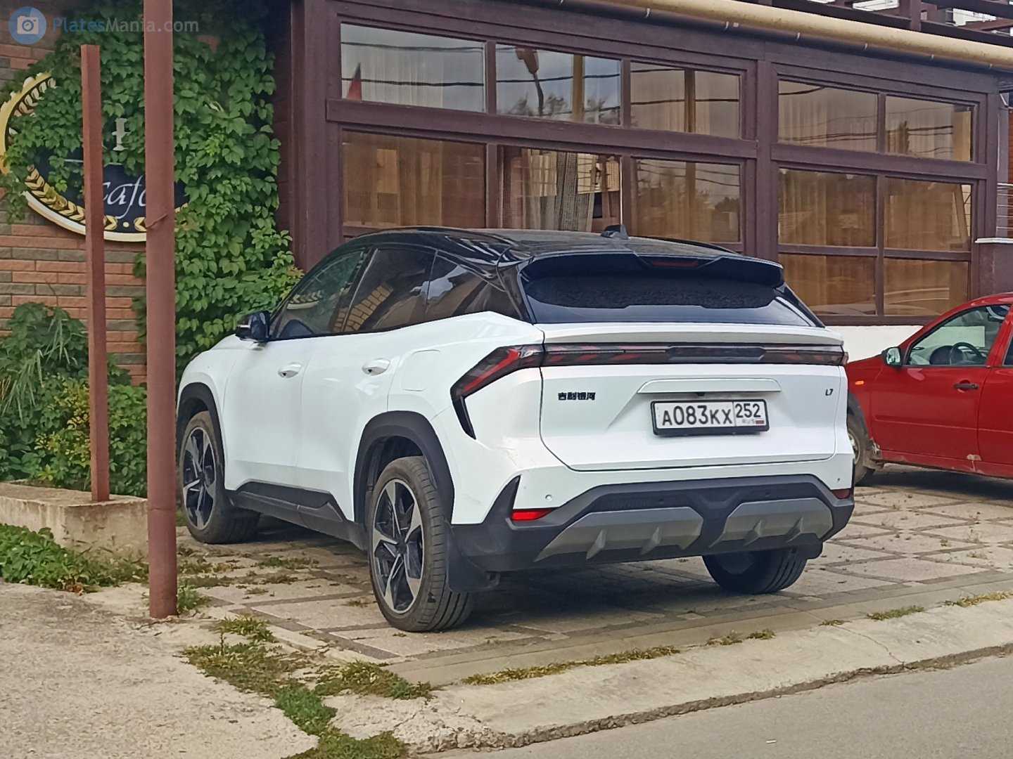 а 083 кх 252, Geely Galaxy L7 