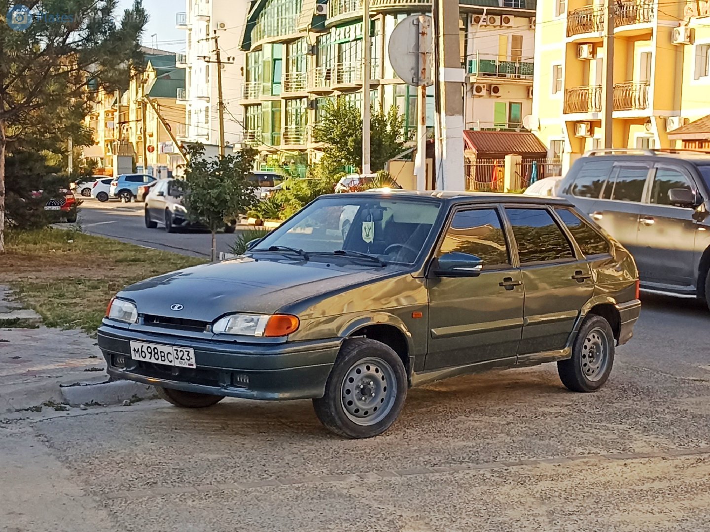 м 698 вс 323, Lada (VAZ) 2114 