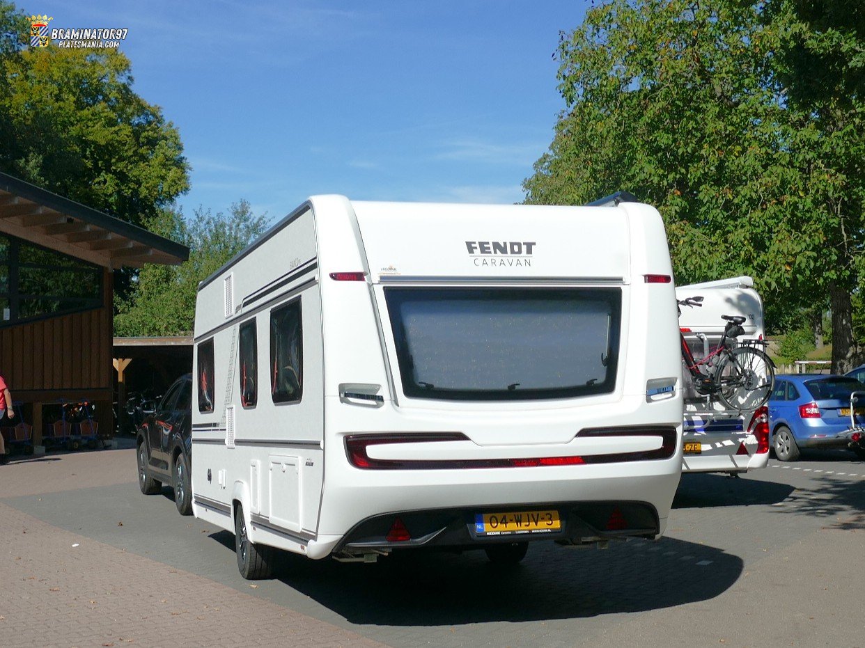 04-WJV-3, Fendt-Caravan Bianco 