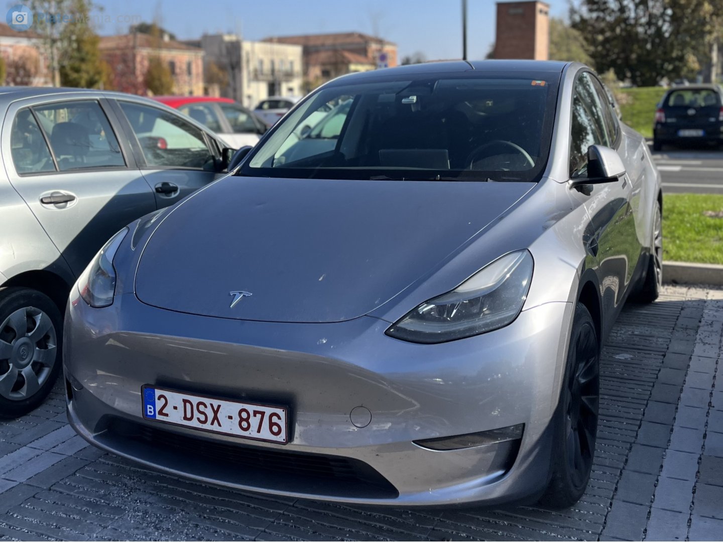 2-DSX-876, Tesla Model Y 1st gen (5YJY), 2020–2025