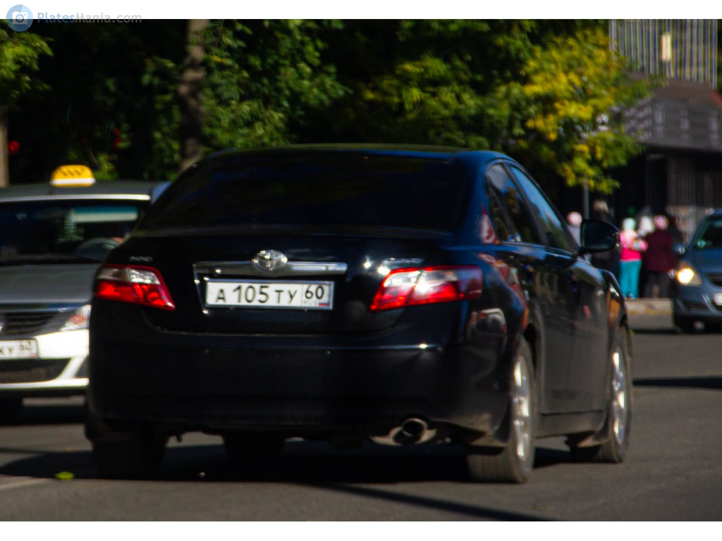 а 105 ту 60, Toyota Camry 